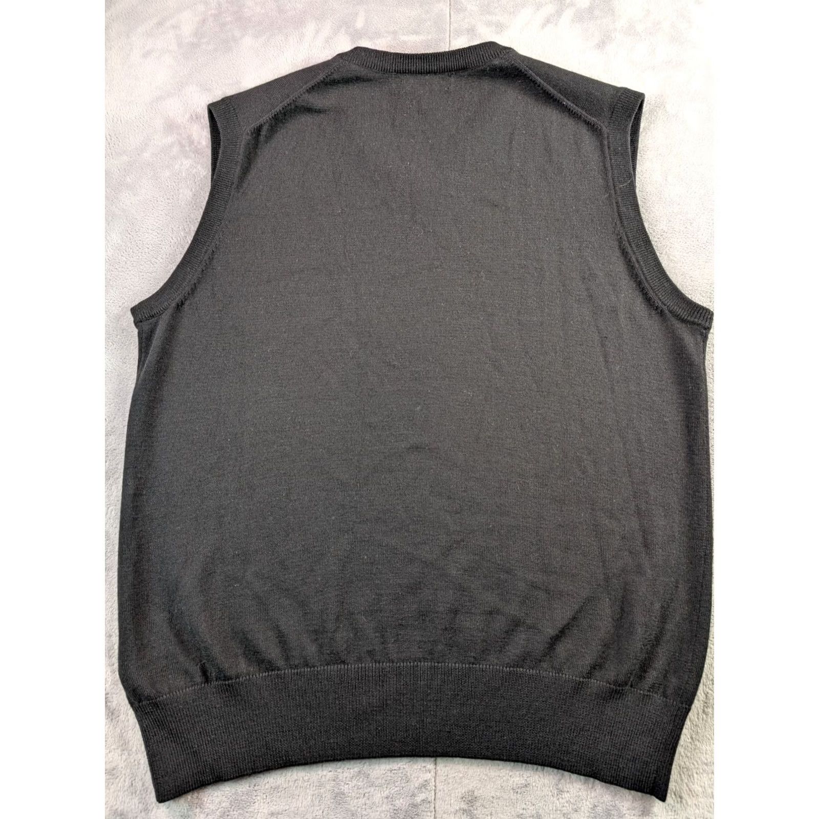 Brooks Brothers Brooks Brothers Vest Men's Medium Black Wool Sleeveless Stand-Up Collar 100% Merino Extra Fine Knit Solid Casual Preppy Modern Fit Size US M / EU 48-50 / 2 - 4 Thumbnail