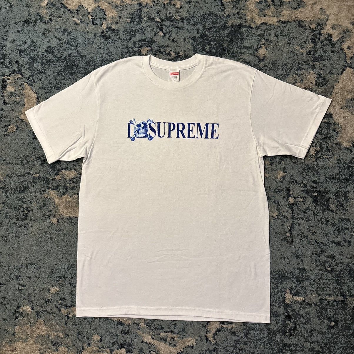 Supreme Supreme/SALEM Tee White Size Large SS26 Brand New | Grailed