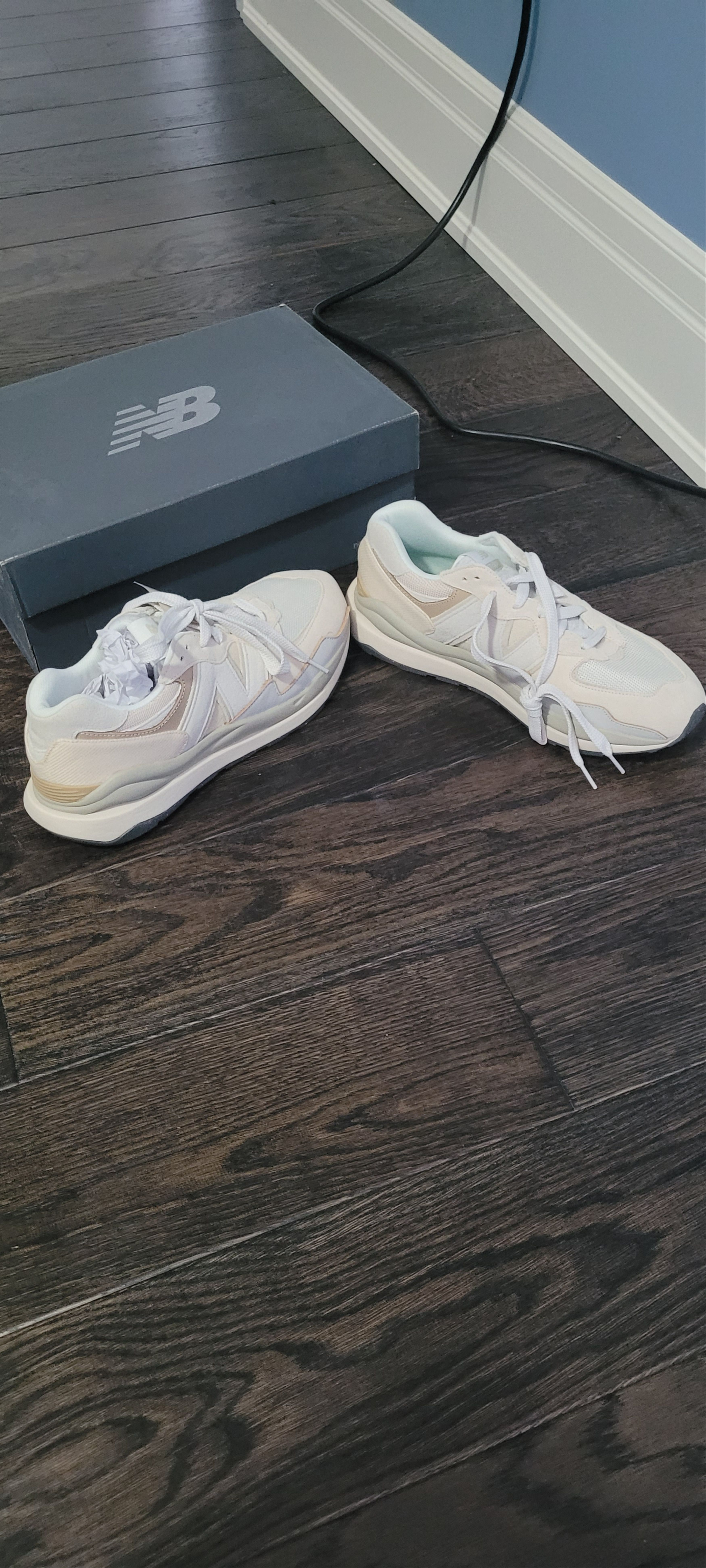 New Balance **rare** New Balance Sneakers NWT/Box Size US 12 / EU 45 - 4 Thumbnail