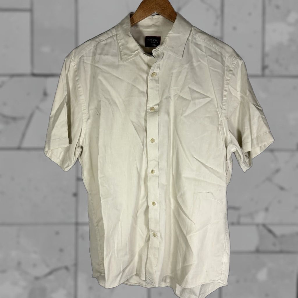 UNTUCKit UNTUCKit Shirt Mens 100% Cotton Beige Short Sleeve Button-Down Size L Regular Size US 33 - 1 Thumbnail
