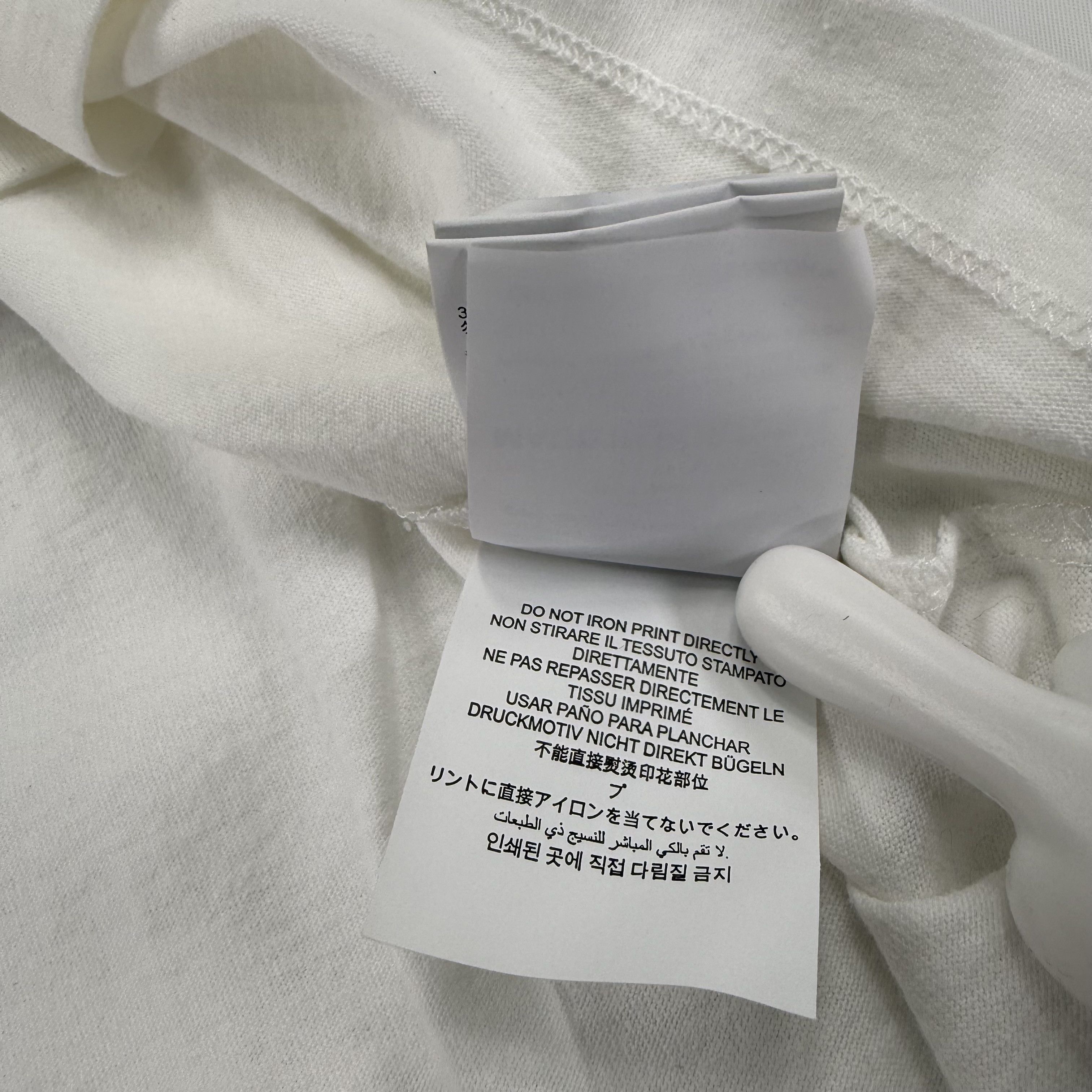 Off-White Off-White Cabin Baggage Long Sleeve T-Shirt White Mens XL Size US XL / EU 56 / 4 - 11 Thumbnail