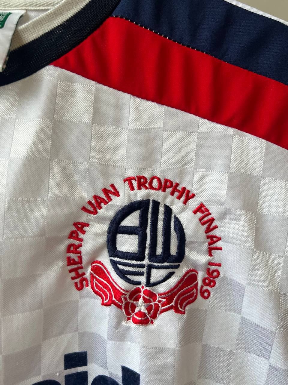Vintage 1989 BOLTON WANDERERS RETRO REMAKE HOME SOCCER JERSEY SHIRT Size US S / EU 44-46 / 1 - 7 Thumbnail