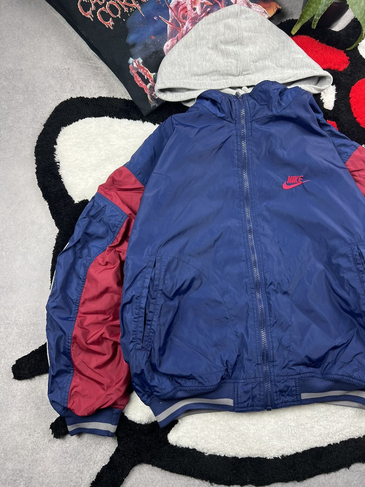 Vintage Vintage Nike Big Logo Oversized Reversible Nylon 90s Jacket Size US S / EU 44-46 / 1 - 12 Thumbnail