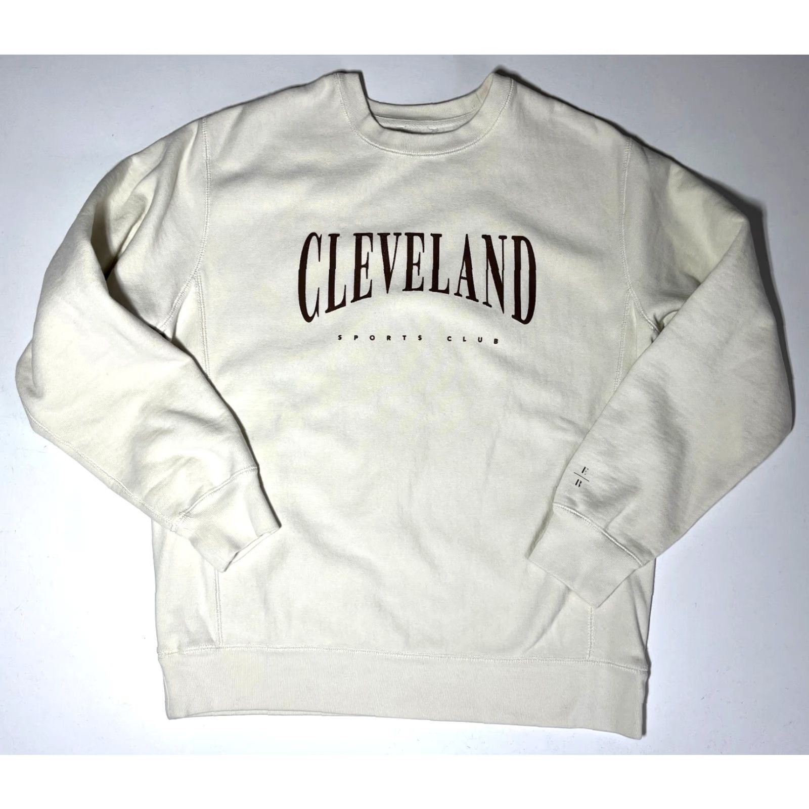 Vintage Emily Roggenburk Women's Sweatshirt Crewneck Pullover Off-White M Cleveland Sports Club City Size M Size M / US 6-8 / IT 42-44 - 3 Thumbnail