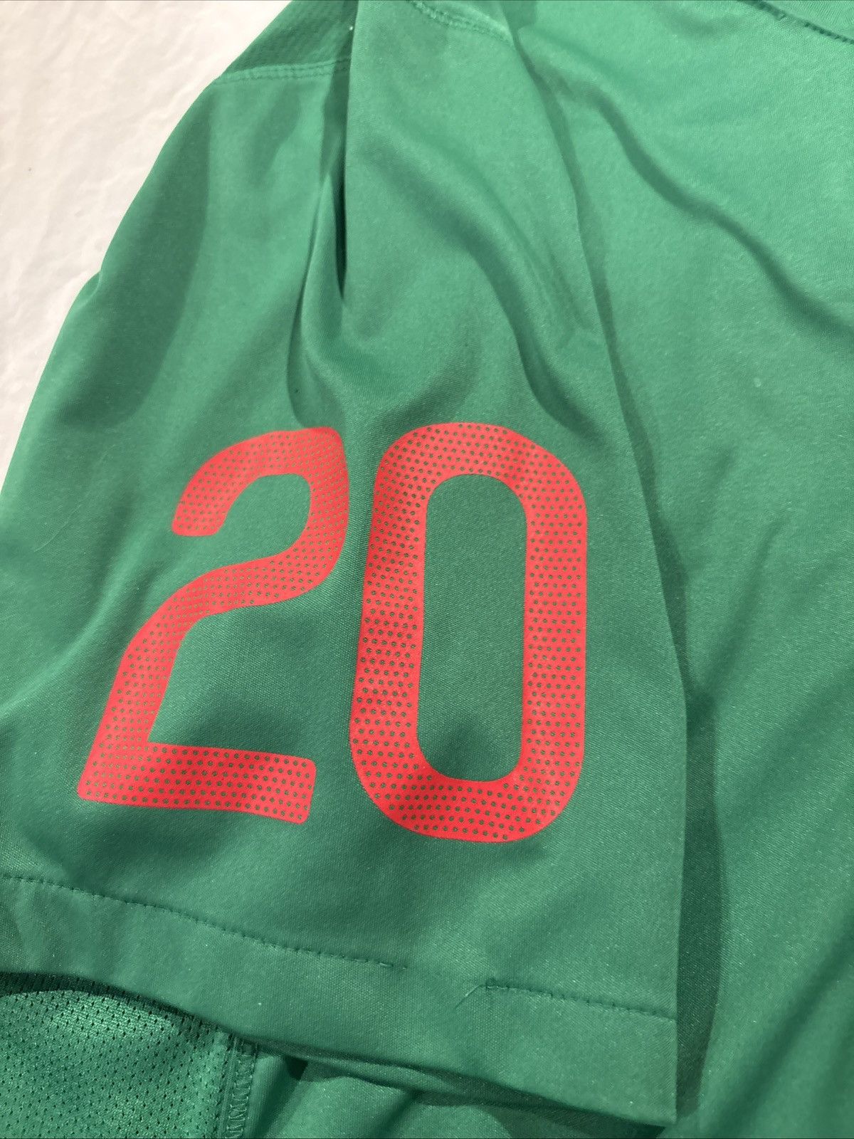 Nike 2010 Nike Portugal Large Soccer Jersey Size US L / EU 52-54 / 3 - 4 Thumbnail
