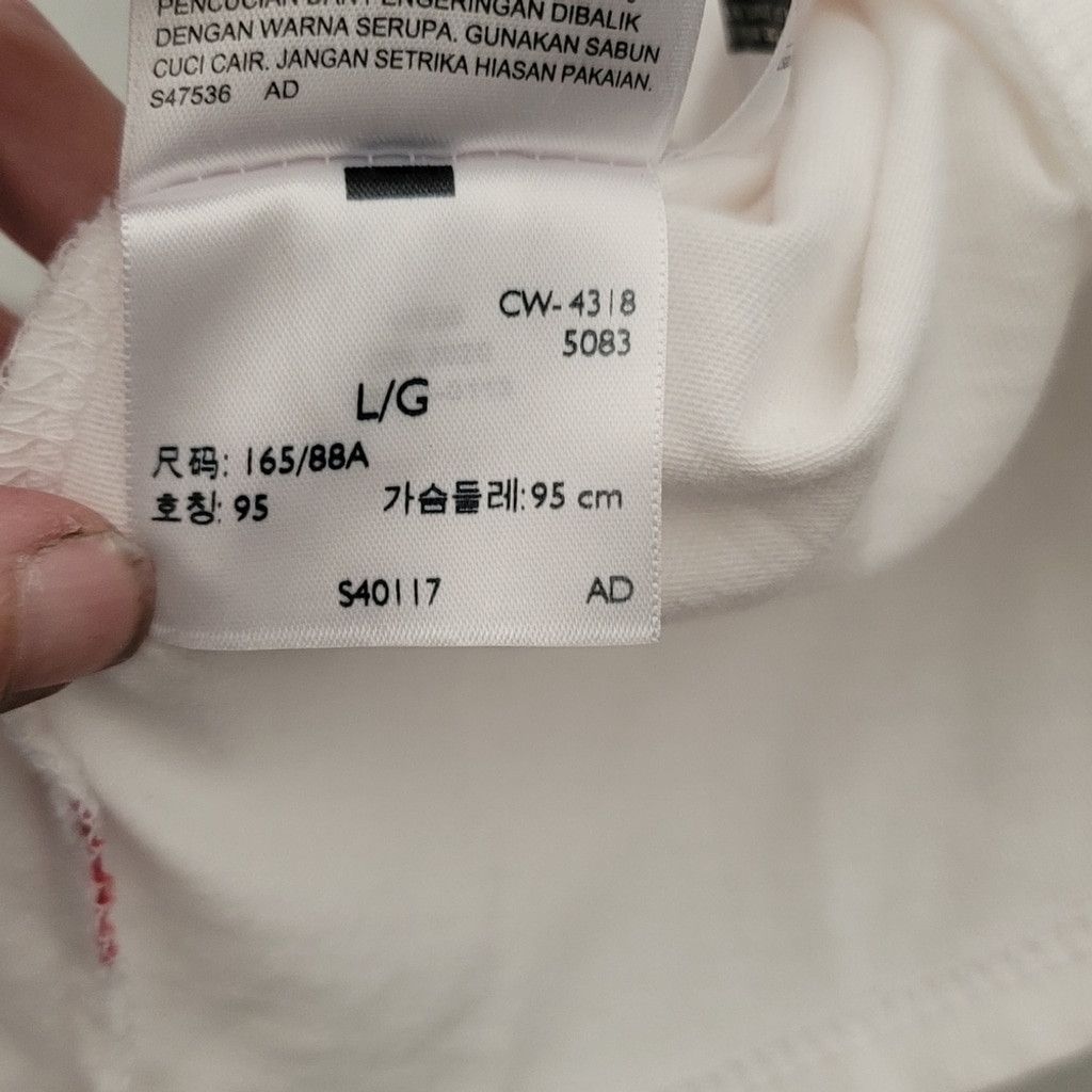 Levi's NWT Levi's Vote Tee Size L / US 10 / IT 46 - 10 Thumbnail