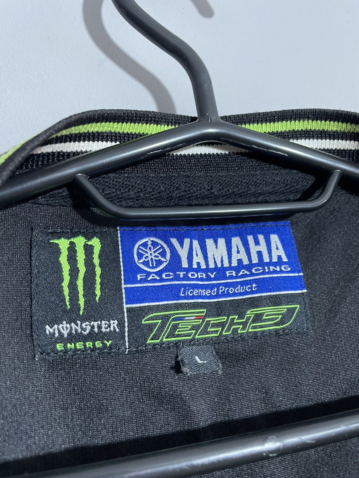 Vintage Vintage Yamaha Tech 3 Minster Energy jersey size L Size US L / EU 52-54 / 3 - 6 Thumbnail