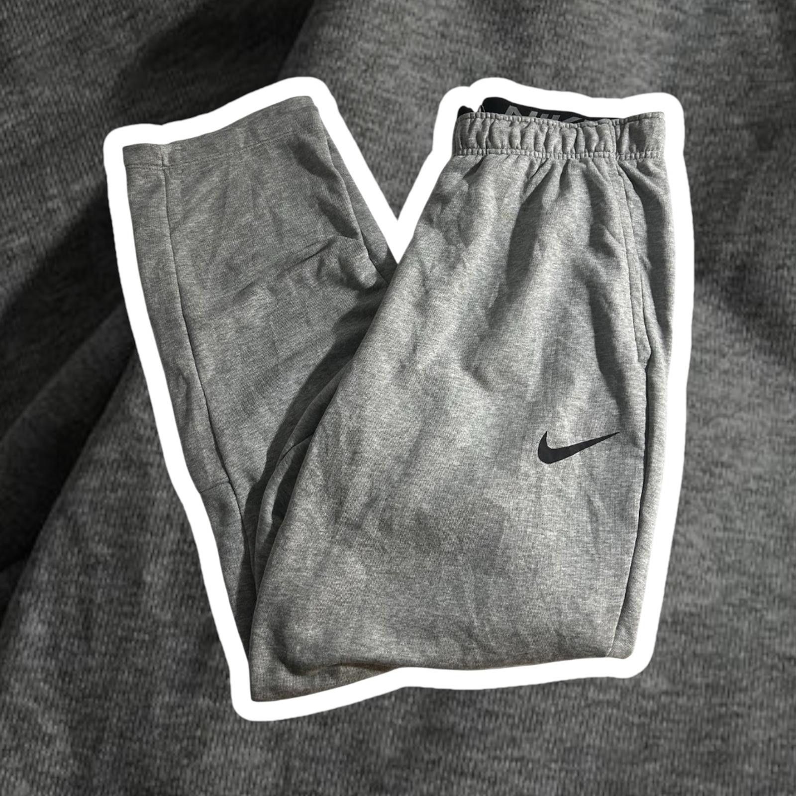 Nike Nike Grey Sweatpants Size US 34 / EU 50 - 1 Thumbnail