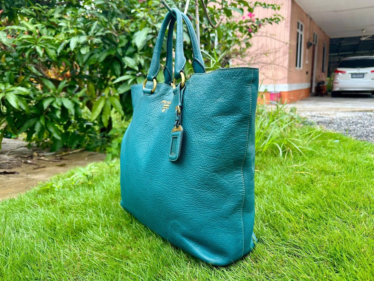 Prada Authentic Prada Vitello Daino Turchese Shopping Tote Bag Size ONE SIZE - 2 Thumbnail