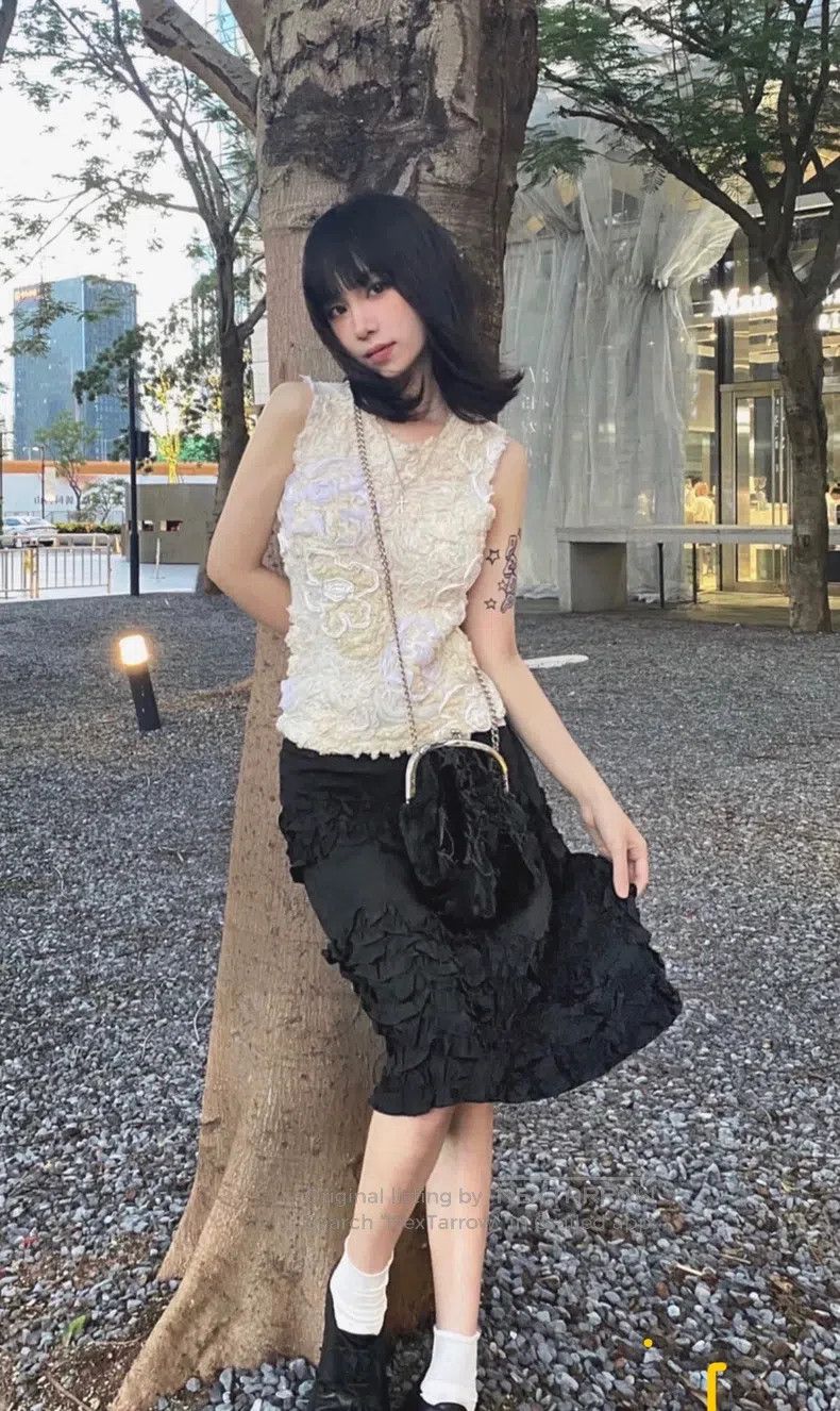 Comme des Garcons Comme Des Garcons 3D Rose Flower Vest Size M / US 6-8 / IT 42-44 - 7 Thumbnail