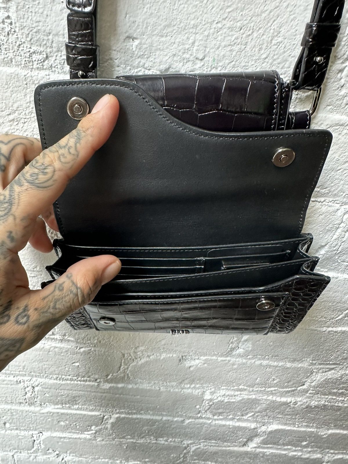 Dior DIOR 1 of 1 Black CROCODILE CROSSBODY Bag 4gseller Size ONE SIZE - 10 Thumbnail