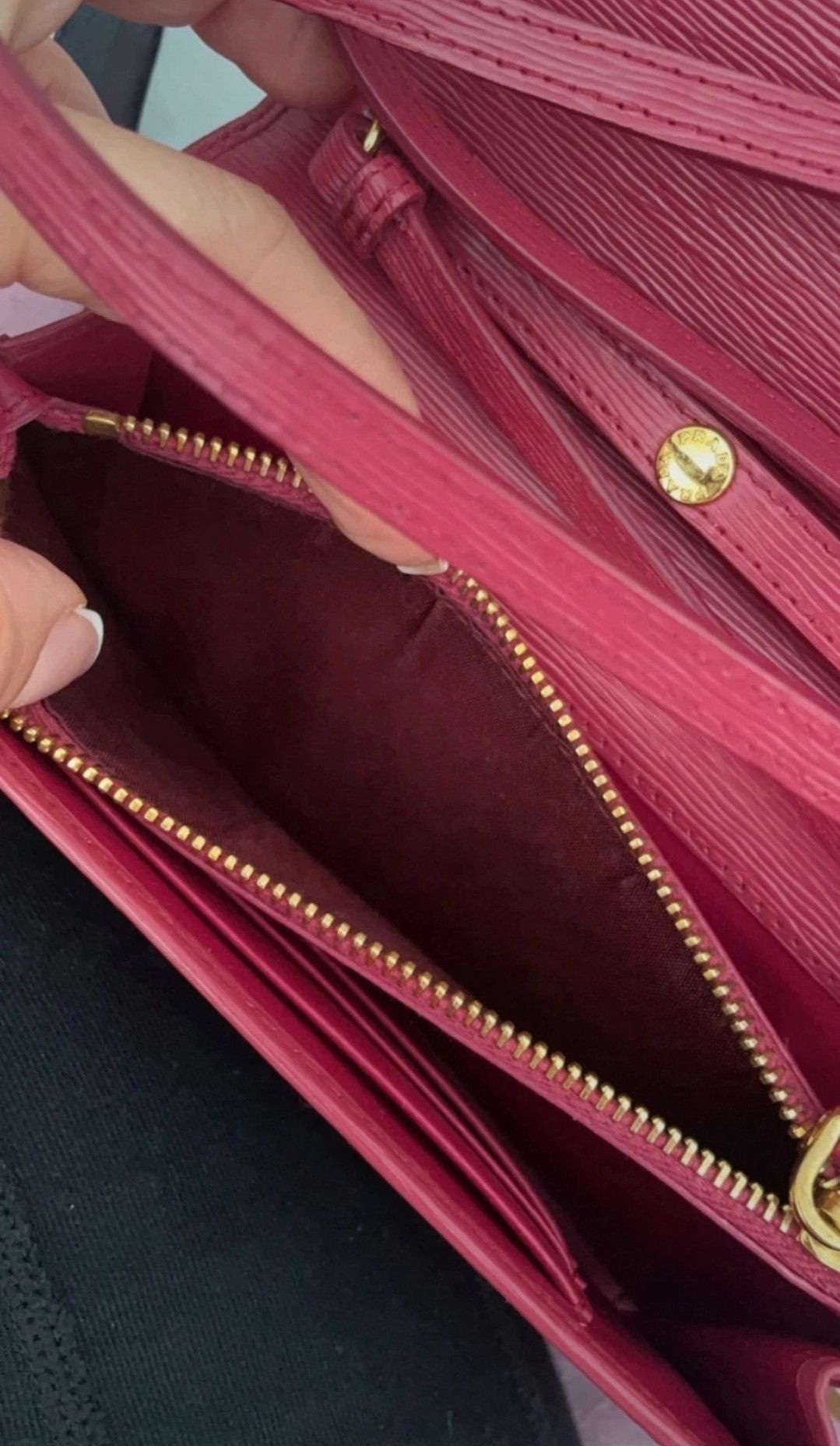Prada Prada shoulder bag in burgundy-red leather. Size ONE SIZE - 8 Thumbnail