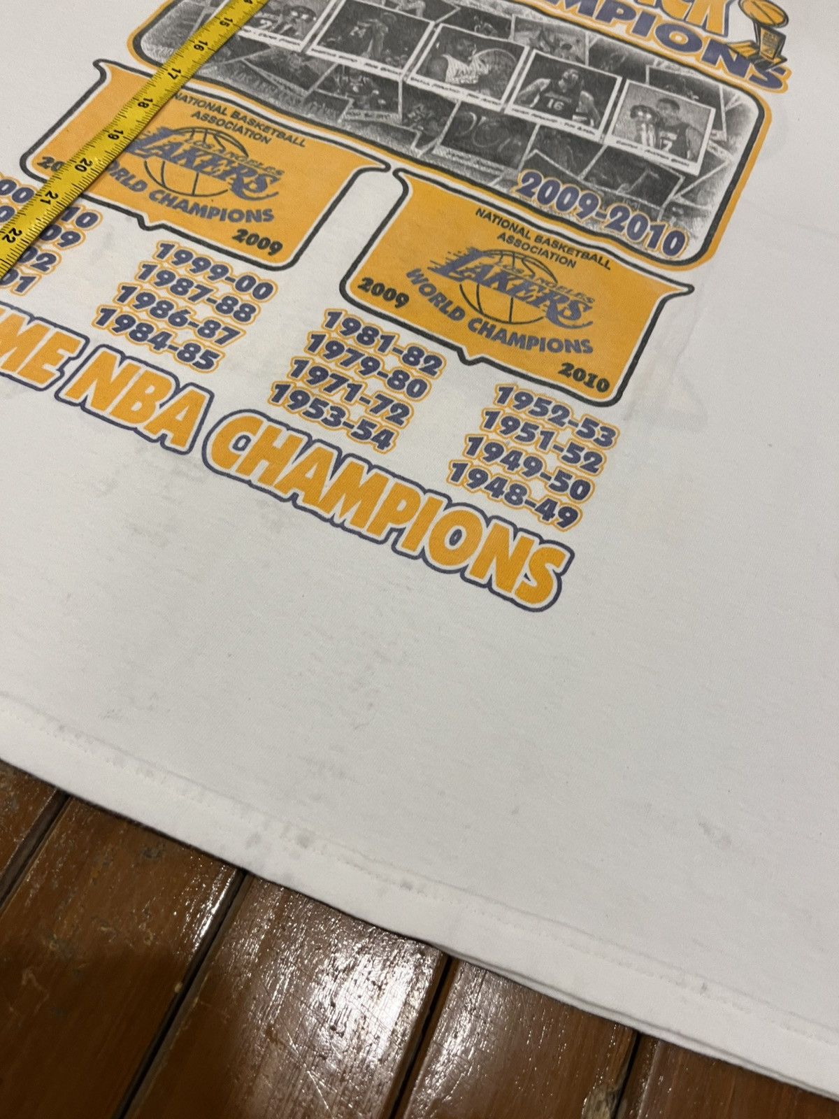 NBA Vintage 2010 NBA LA Lakers Champions T-Shirt Size US XL / EU 56 / 4 - 10 Thumbnail