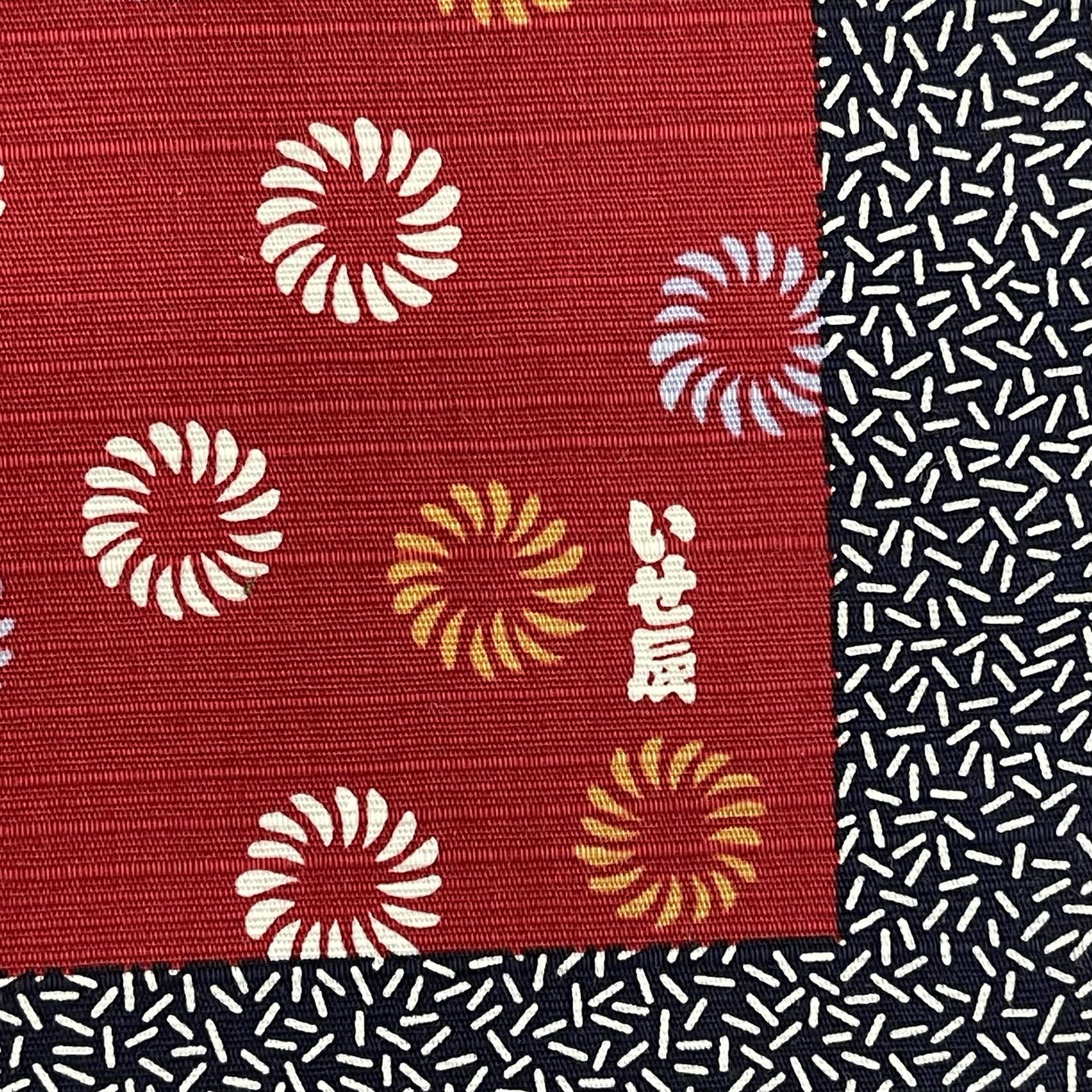 Japanese Brand × Vintage Vintage Japanese Furoshiki Handkerchief Wrap Gift - 5082 Size ONE SIZE - 4 Thumbnail