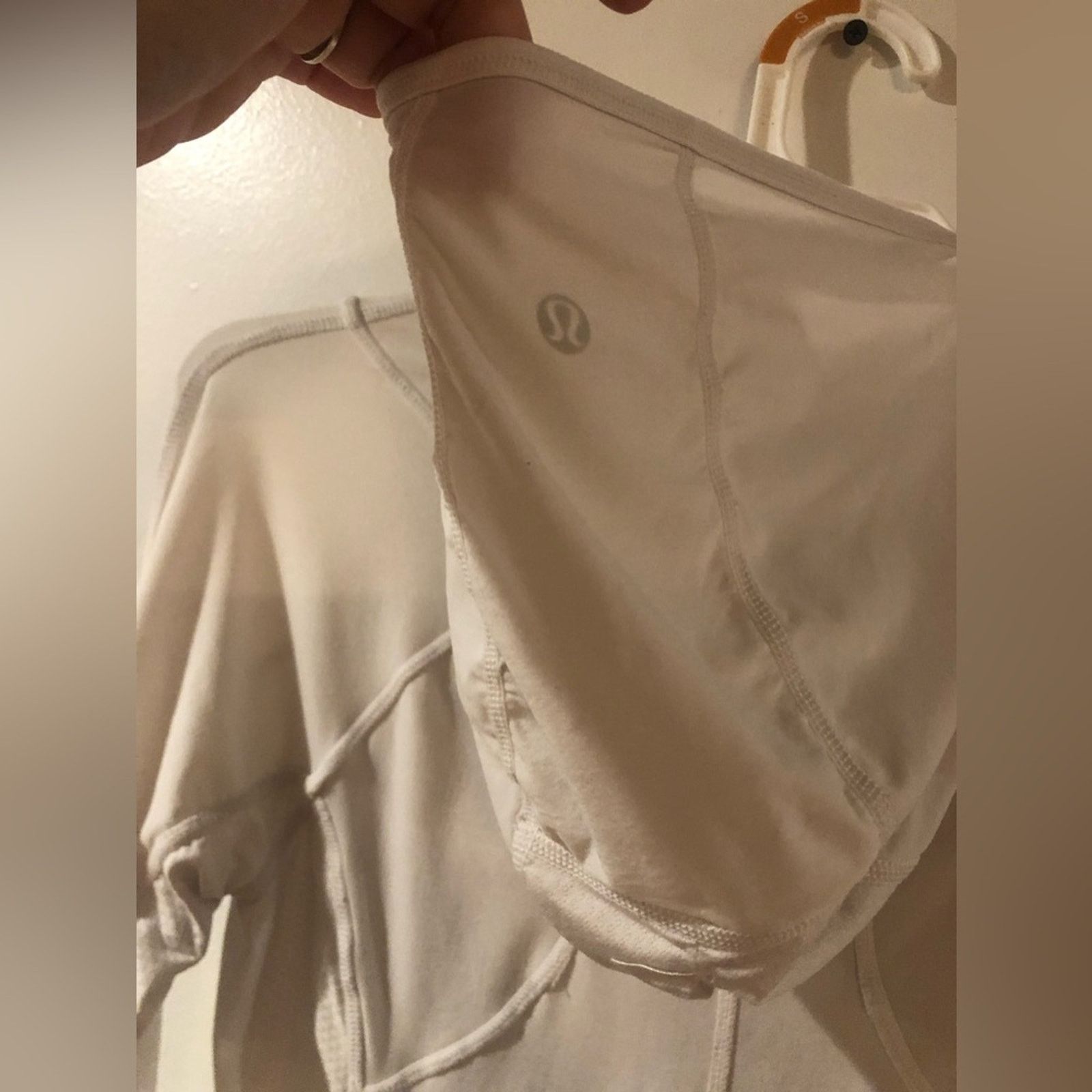 Lululemon Lululemon sports top with hoodie Size S / US 4 / IT 40 - 5 Thumbnail