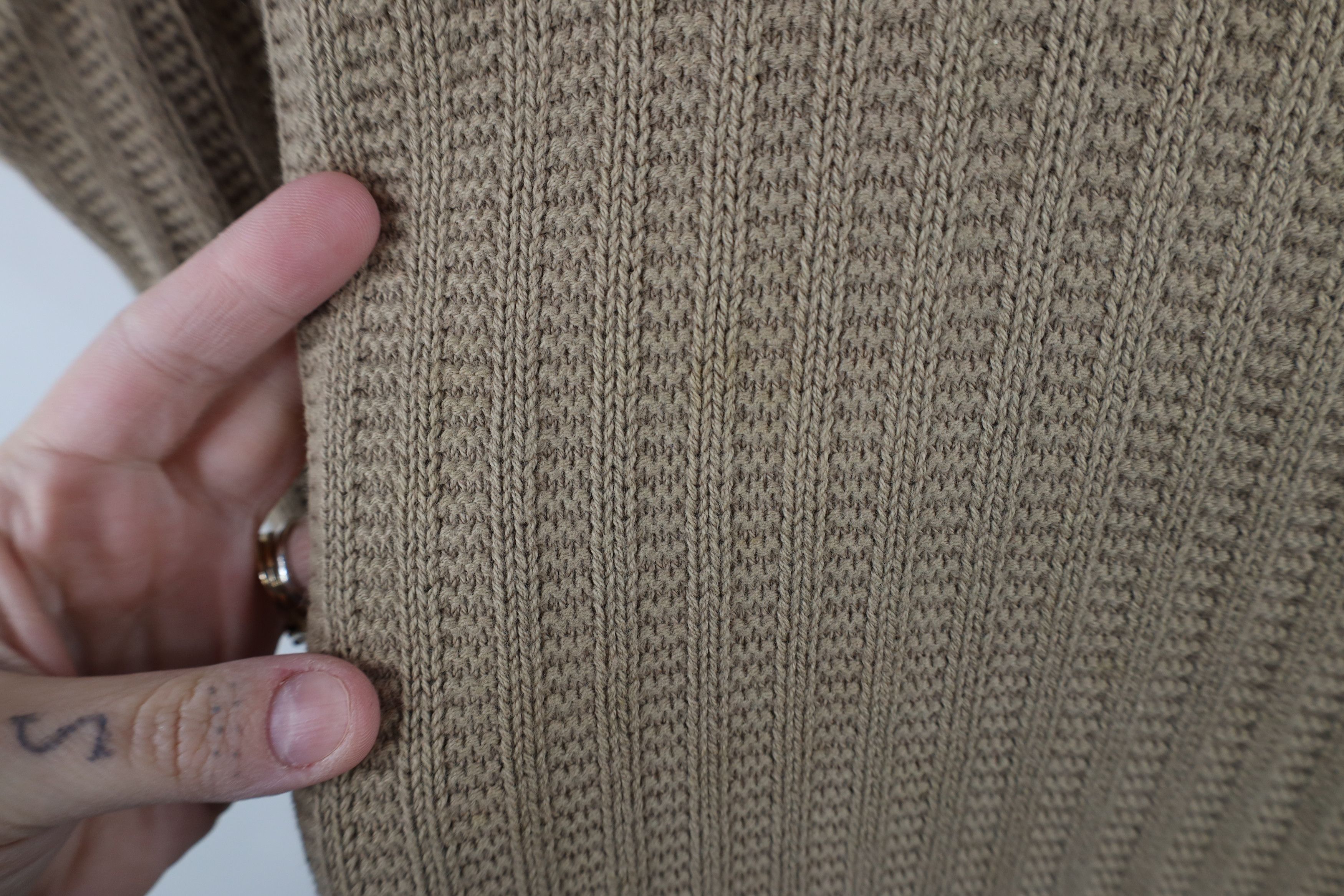 Vintage Vintage 90s Streetwear Ribbed Knit V-Neck Sweater Vest USA Size US XL / EU 56 / 4 - 4 Thumbnail