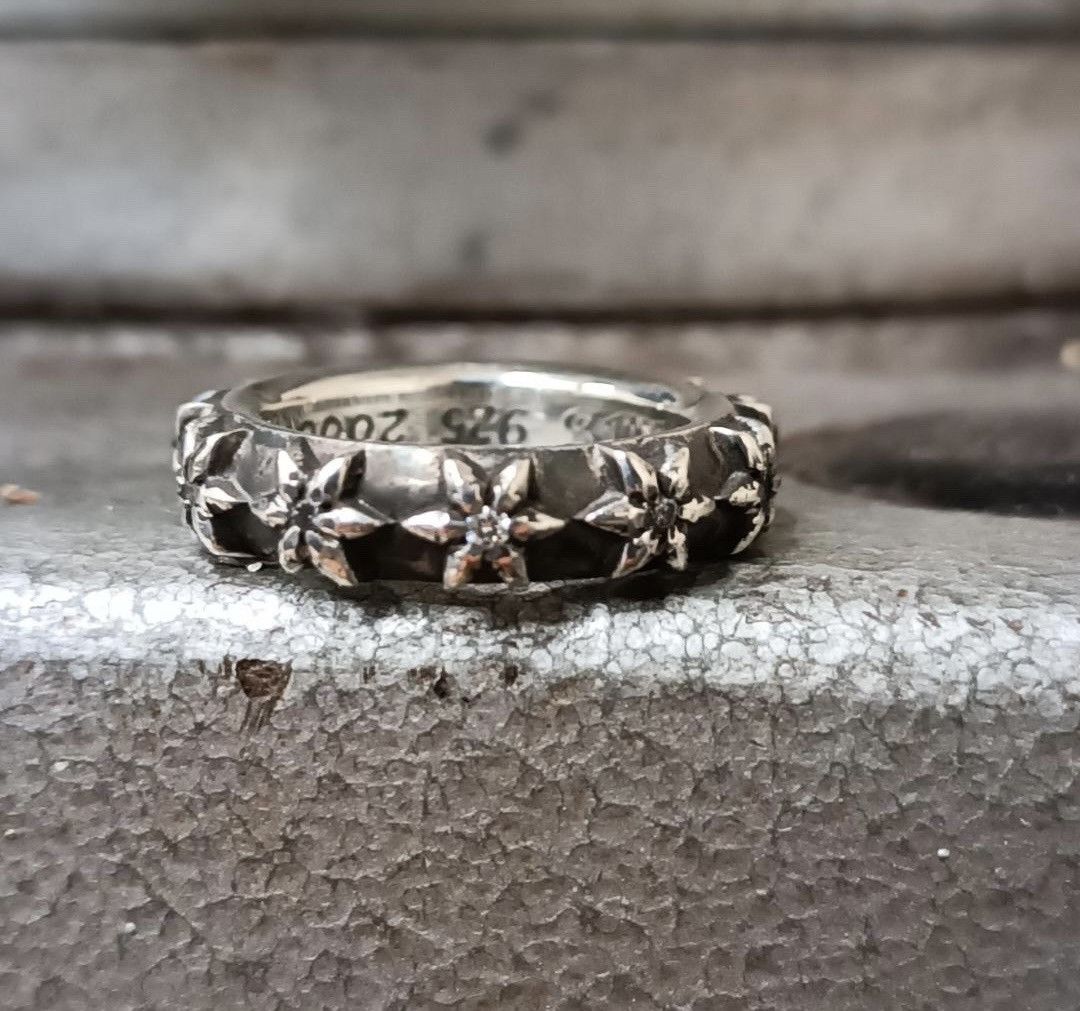 Buy Chrome Hearts Star Band Ring Online at Groupie
