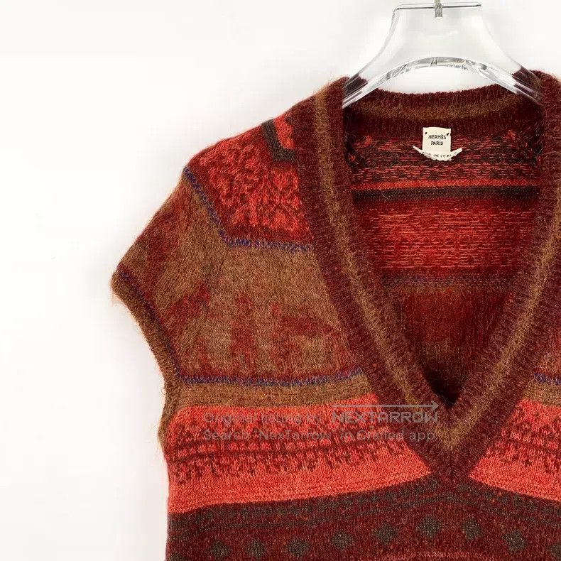 Hermes Hermes Red striped inlaid cashmere V-neck short-sleeve kni Size XS / US 0-2 / IT 36-38 - 3 Thumbnail