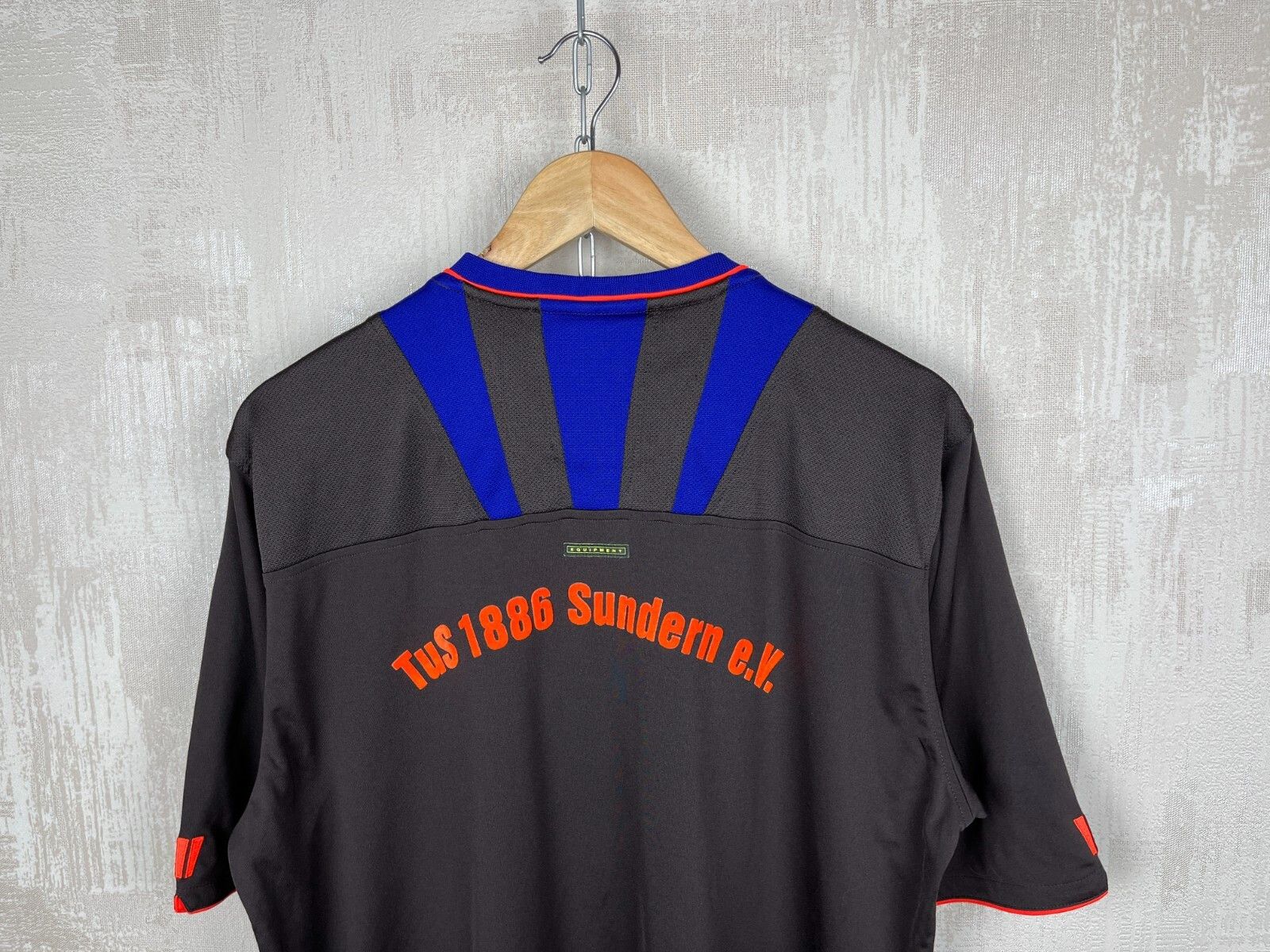 Adidas 00's Adidas Table Tennis Equipment Vintage T-shirt Size US L / EU 52-54 / 3 - 19 Thumbnail