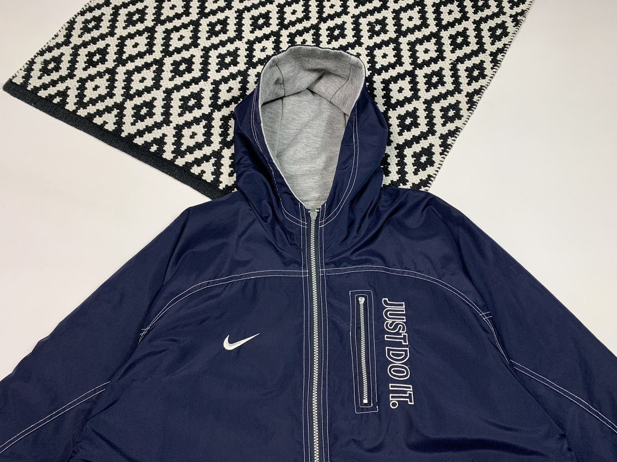 Vintage Vintage 90s Nike Reversible Jacket Men's XXL Big Logo Swoosh Size US XXL / EU 58 / 5 - 2 Thumbnail