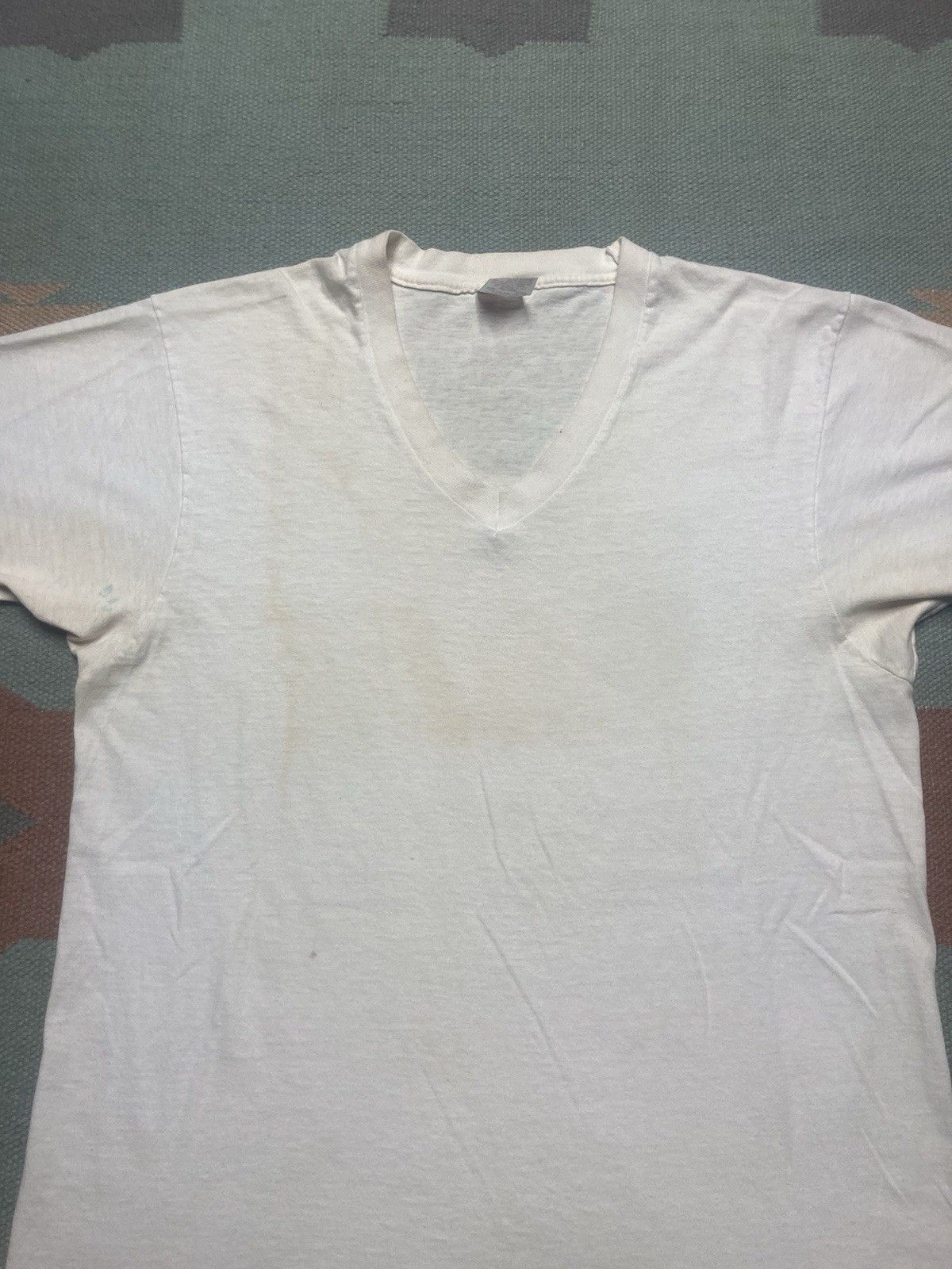 Vintage Vtg blank white t shirt v neck hanes soft cotton worn large Size US L / EU 52-54 / 3 - 4 Thumbnail