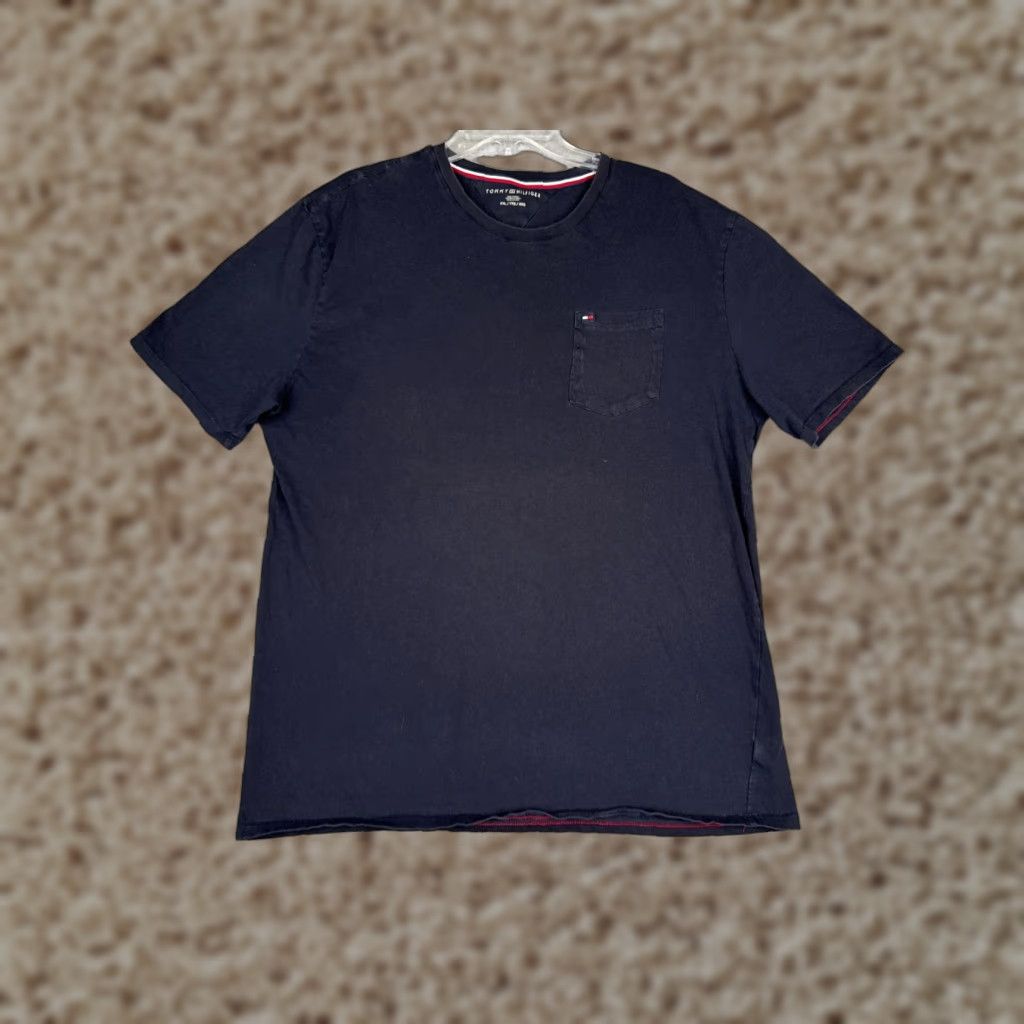 Tommy Hilfiger Tommy Hilfiger Shirt Adult 2XL Blue Cotton Short Sleeve Crew Pocket Logo Embroidered Size US XXL / EU 58 / 5 - 1 Thumbnail