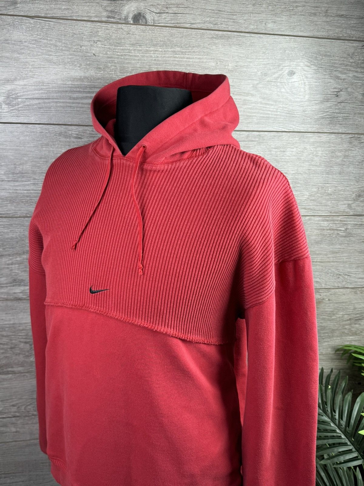 Nike VINTAGE NIKE CENTER SWOOSH HOODIE 90S SIZE L TRAVIS SCOTT 🛍️ Size US L / EU 52-54 / 3 - 1 Thumbnail