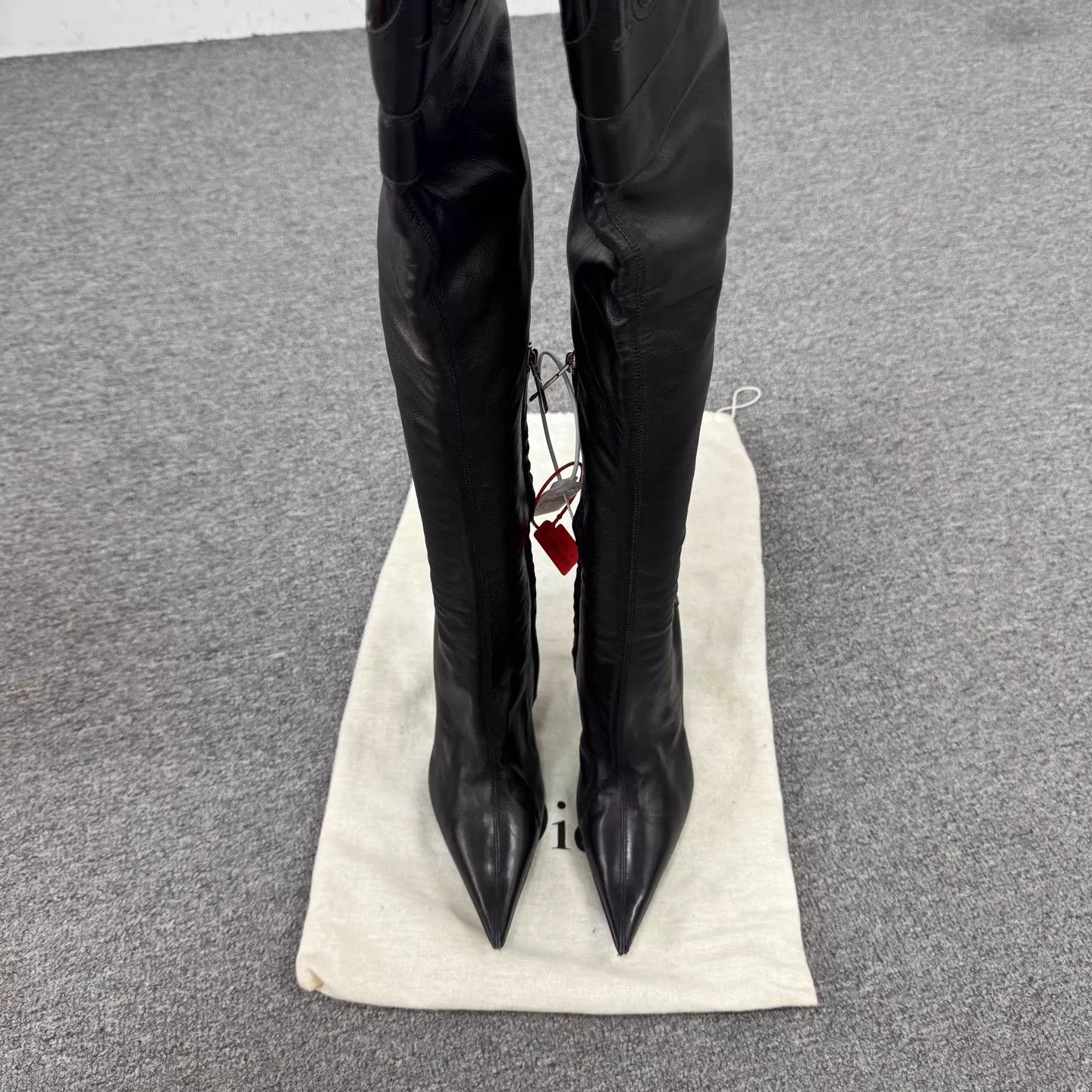 Dior Dior embossed logo black leather pointed stiletto boot Size US 5.5 / IT 35.5 - 2 Thumbnail