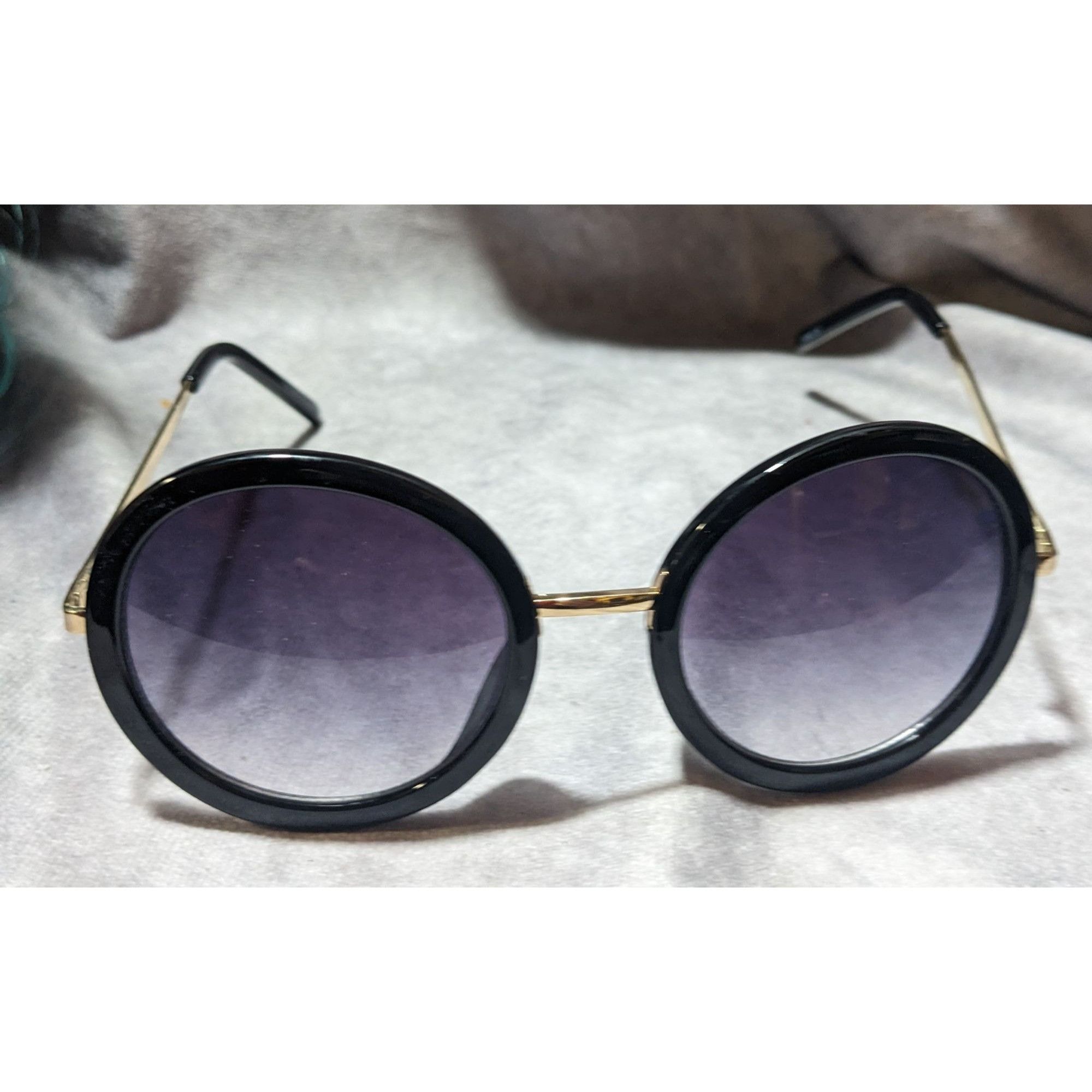 Foster Grant Foster Grant Tyra Vintage Retro Round Sunglasses Size ONE SIZE - 1 Thumbnail