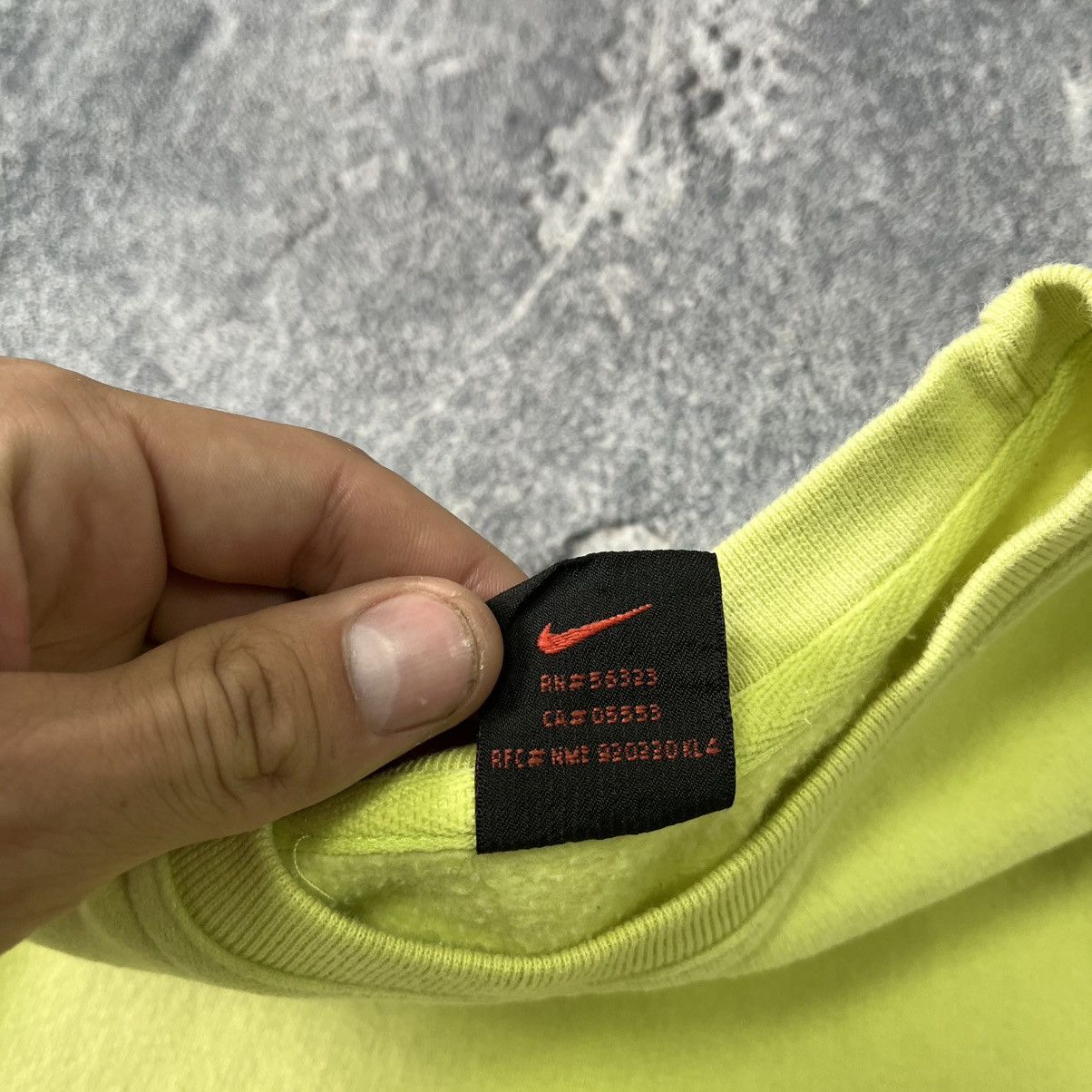 Nike Vintage Nike Sweatshirt Big Logo Y2K Streetwear Size S Size US S / EU 44-46 / 1 - 9 Thumbnail