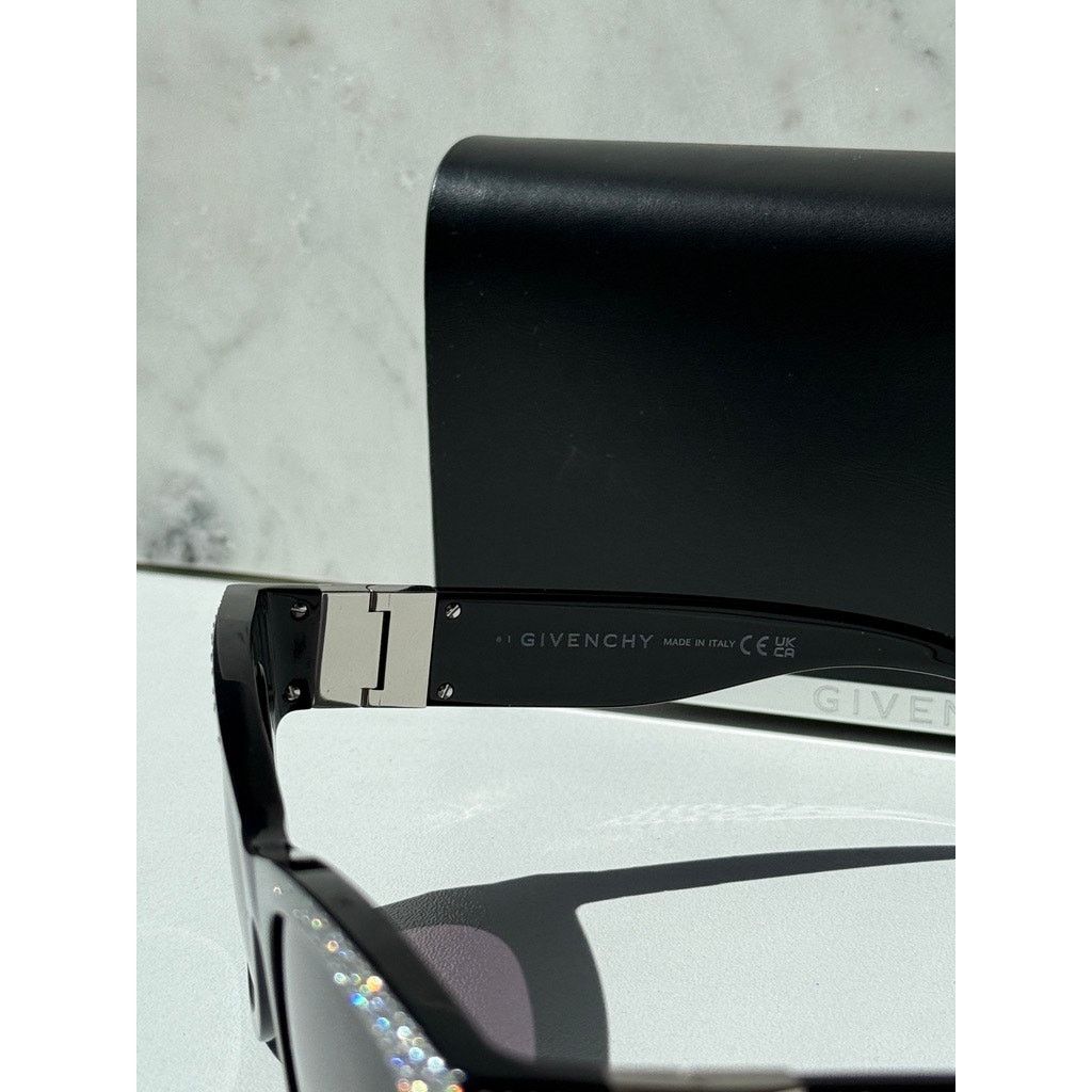 Givenchy NEW Givenchy GV4019IS Strass Crystal Black Sunglasses $870 Size ONE SIZE - 7 Thumbnail