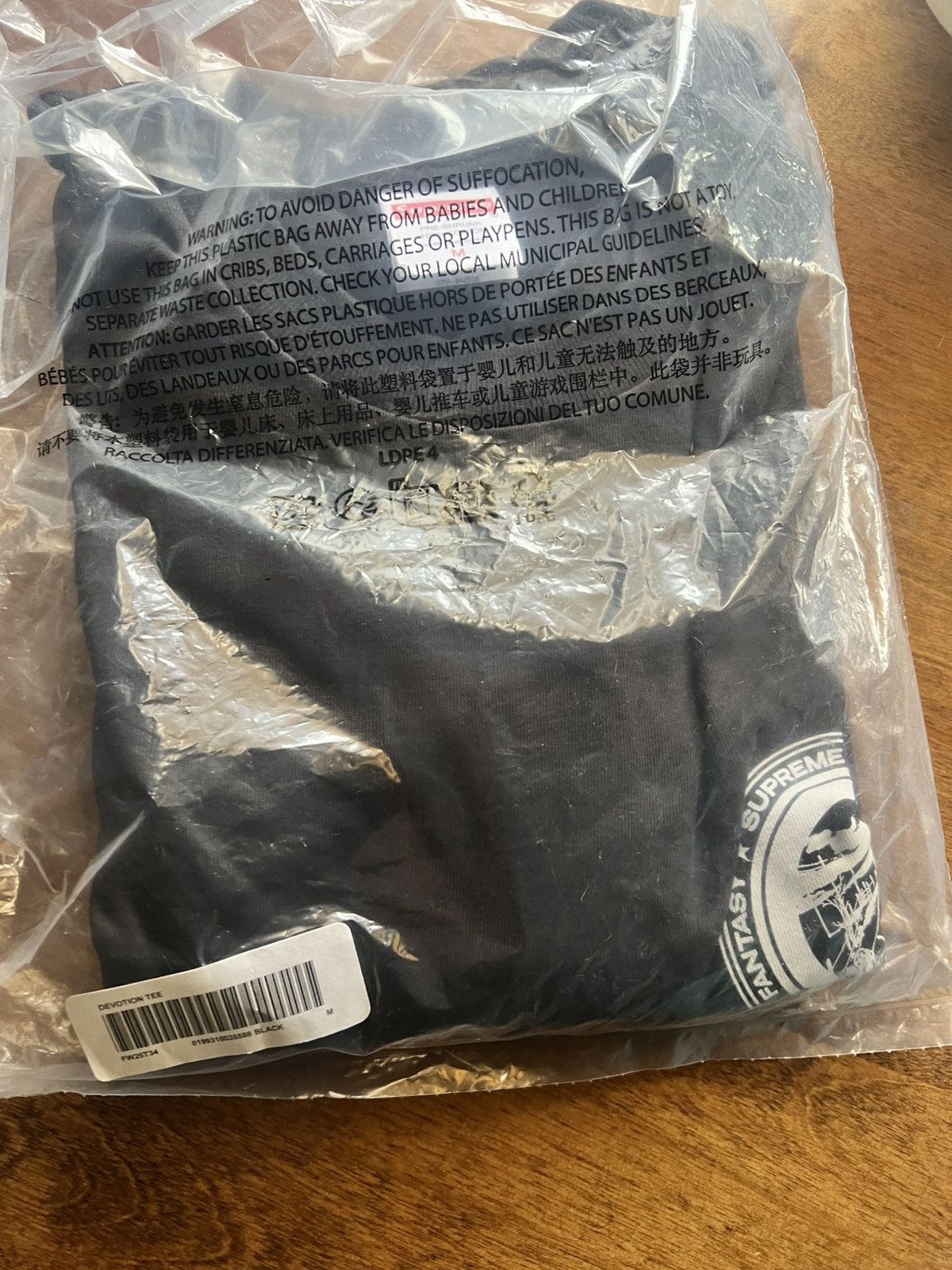 Supreme Supreme Devotion Tee Black FW25 Size US M / EU 48-50 / 2 - 3 Thumbnail