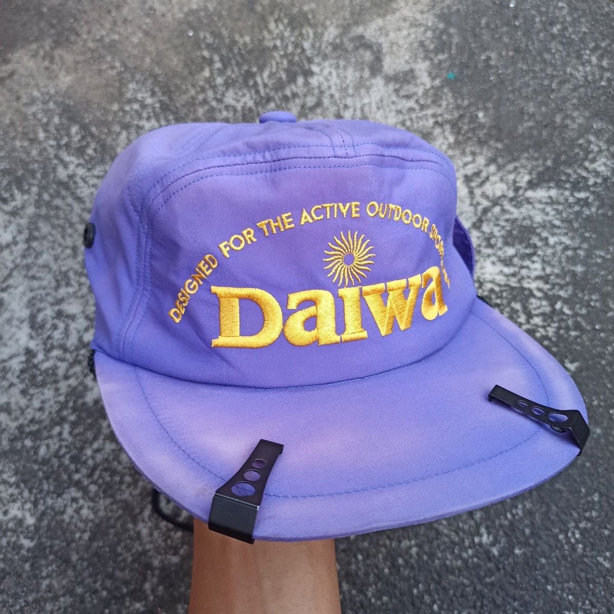 Vintage VINTAGE DAIWA FISHING HAT. UNIQUE PROPERTY Size ONE SIZE - 10 Thumbnail