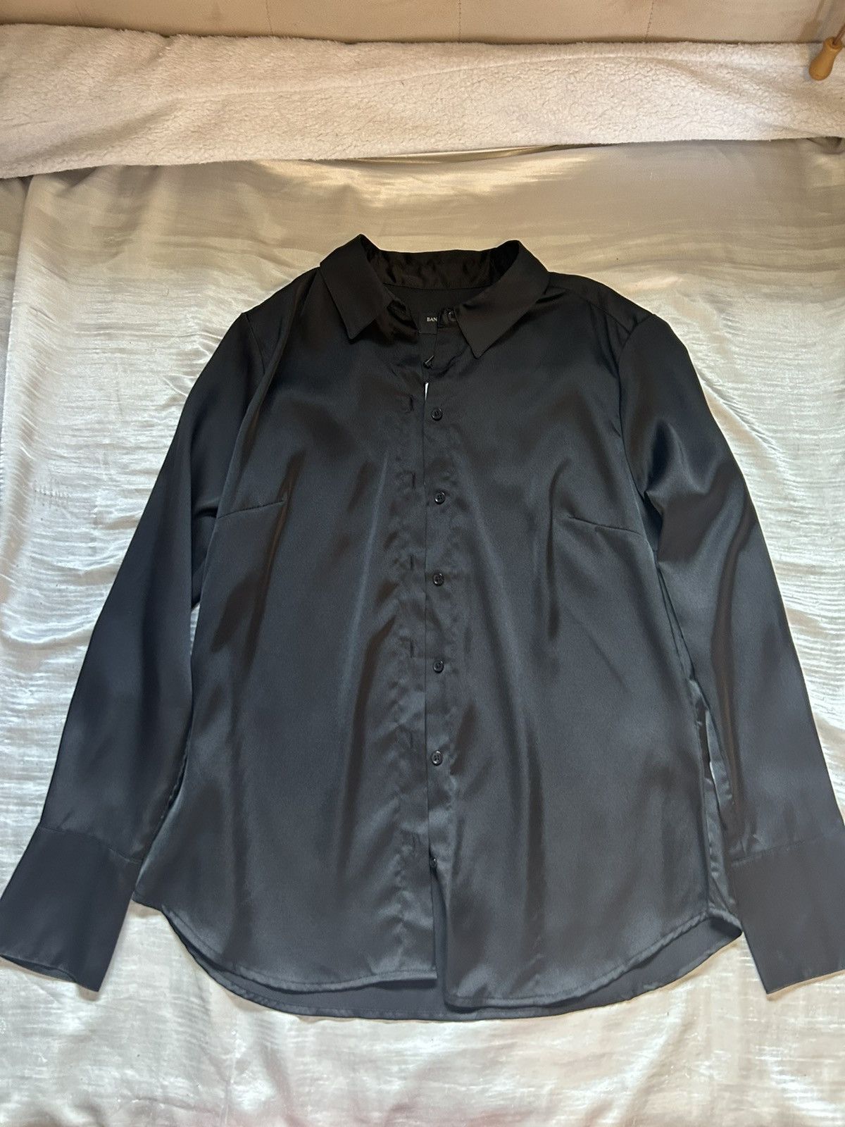 Banana Republic Banana Republic Button Up Silk Shirt Size S / US 4 / IT 40 - 2 Thumbnail