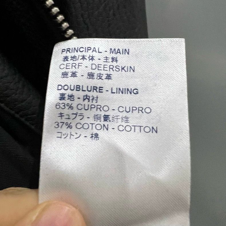 Louis Vuitton Louis Vuitton Black embossed small logo lambswool jacket 25 Size US L / EU 52-54 / 3 - 5 Thumbnail