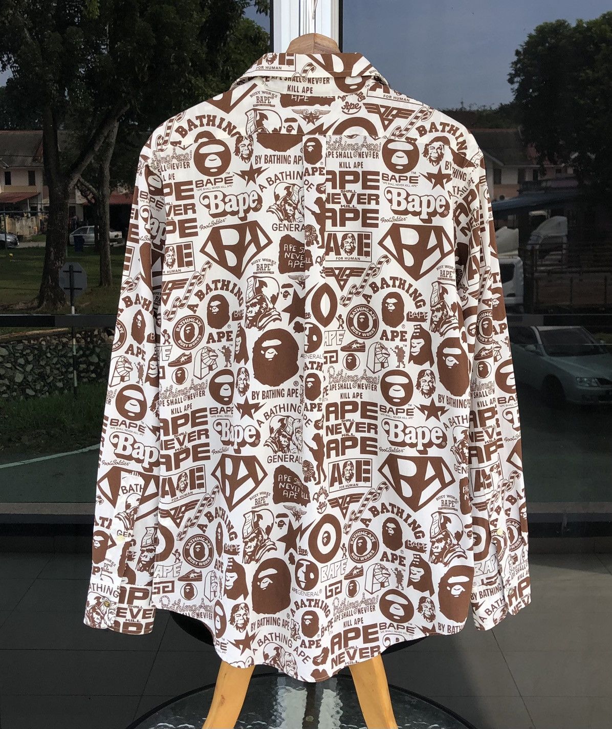 Bape Newspaper Logo Button Up Shirt Size US M / EU 48-50 / 2 - 7 Thumbnail
