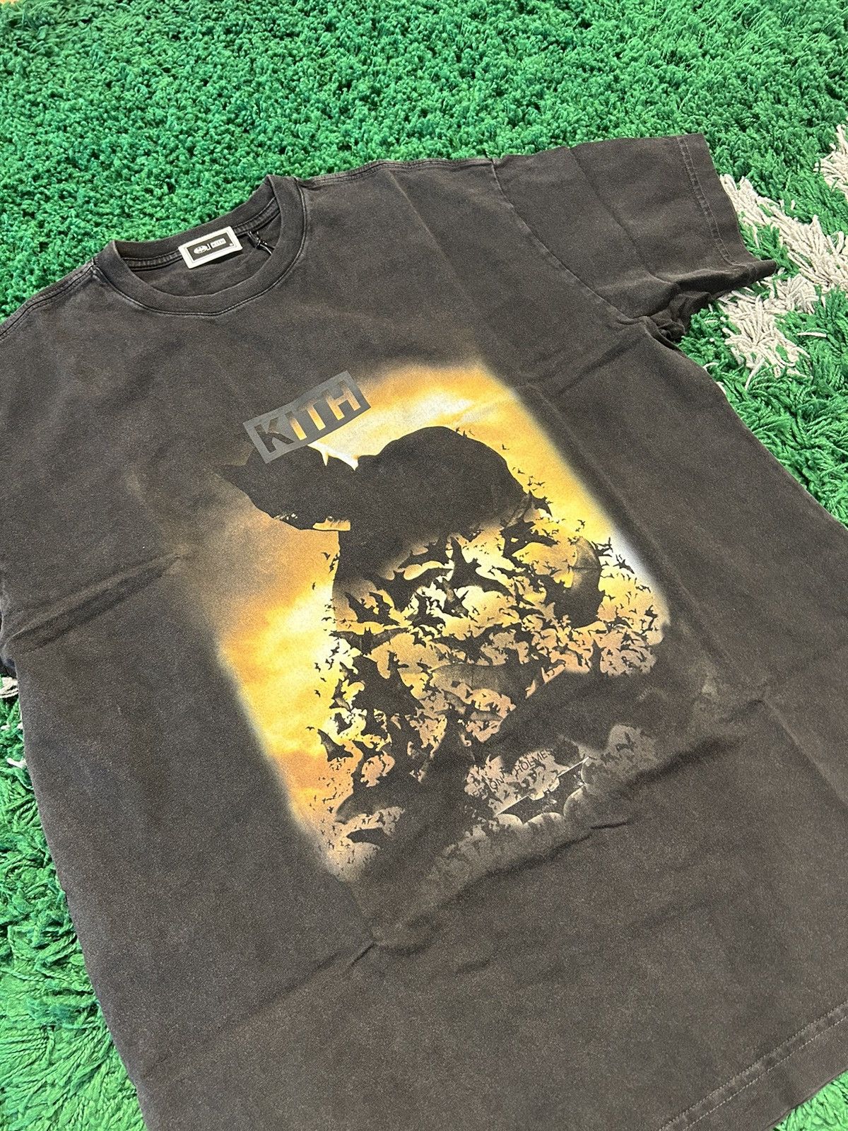 DC Comics × Kith Kith x Batman Begins Vintage Black Tee Size US M / EU 48-50 / 2 - 2 Thumbnail
