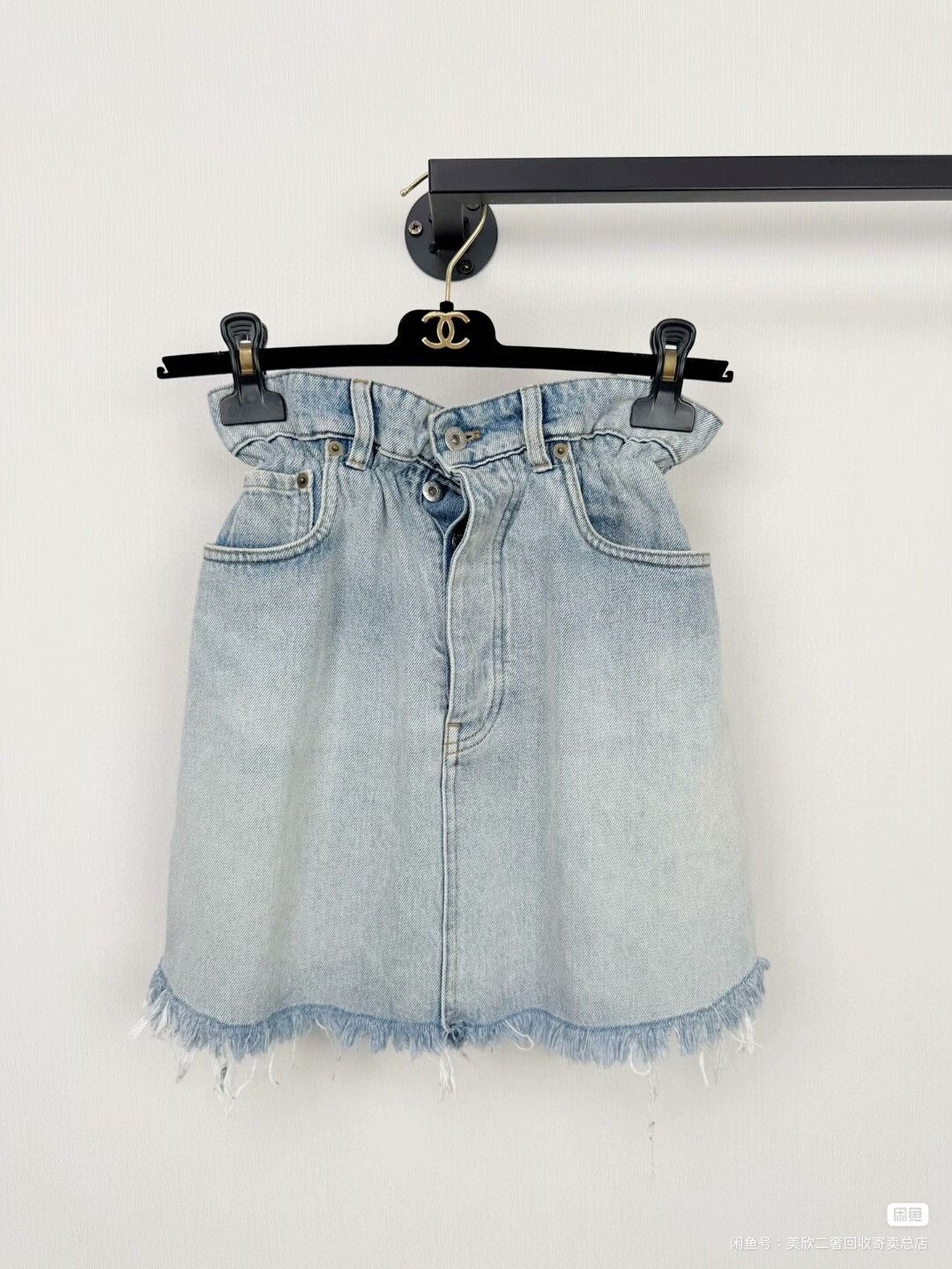 Miu Miu Miumiu floral denim skirt Size 38" / US 16 / IT 52 - 1 Thumbnail