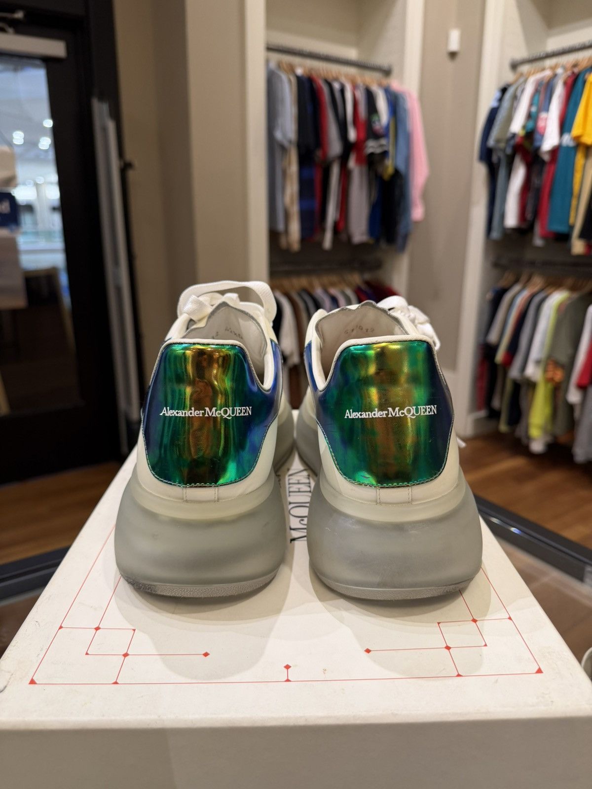 Alexander McQueen Alexander Mcqueen Oversized Sneaker -Iridescent Heel Size US 9.5 / EU 42-43 - 7 Thumbnail