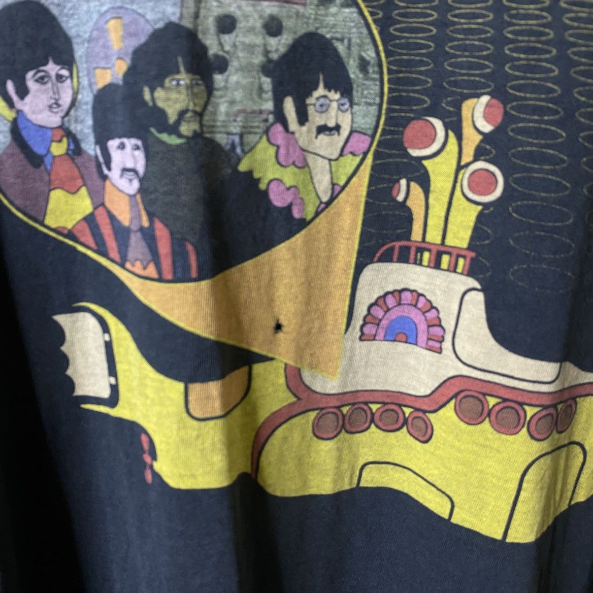 Band Tees Vintage 2000s The Beatles Yellow Submarine Faded Black Tee Size US XL / EU 56 / 4 - 4 Thumbnail