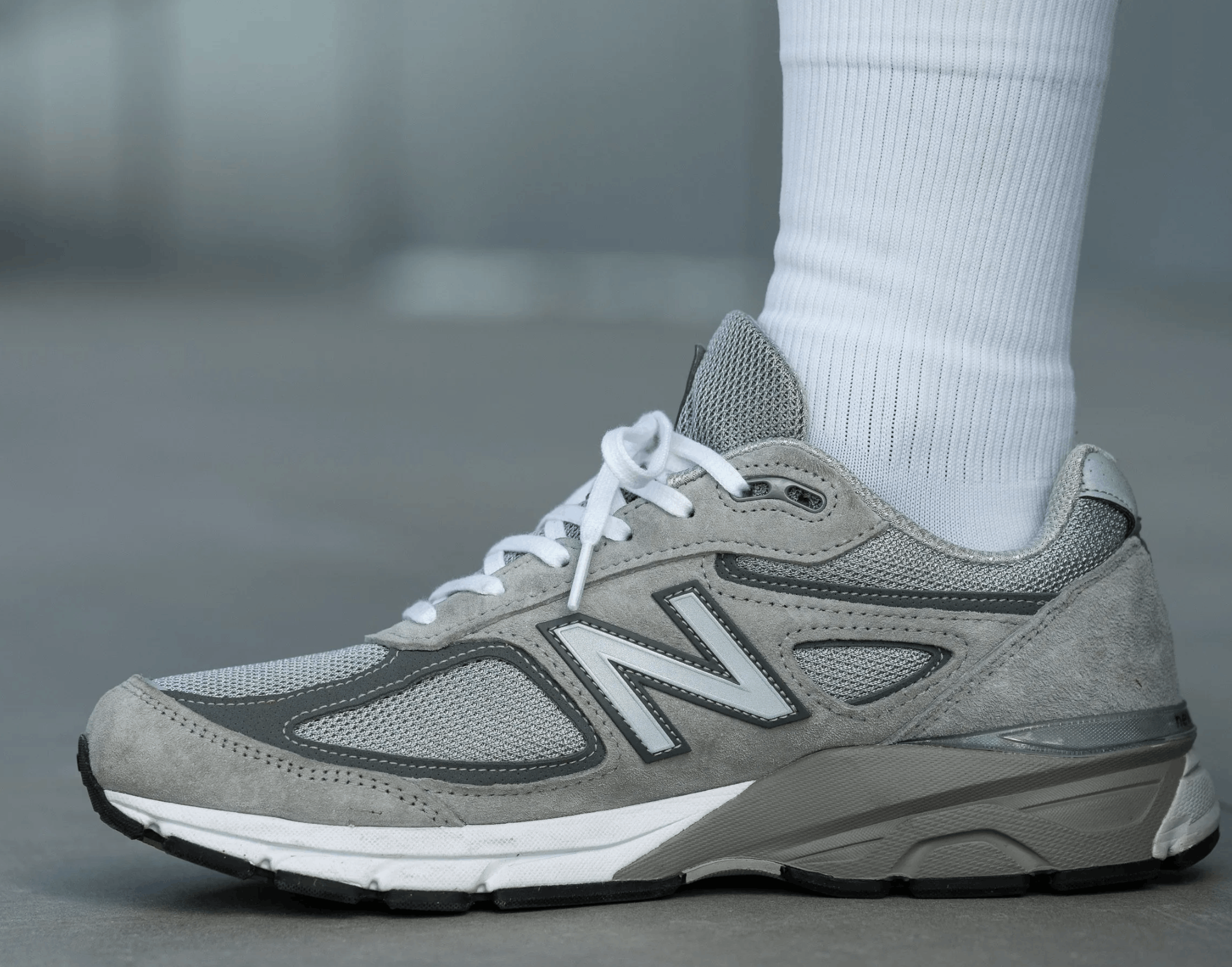 New Balance New Balance Mens 990 V4 M990GL4 Gray Size 10 (6E) Wide 