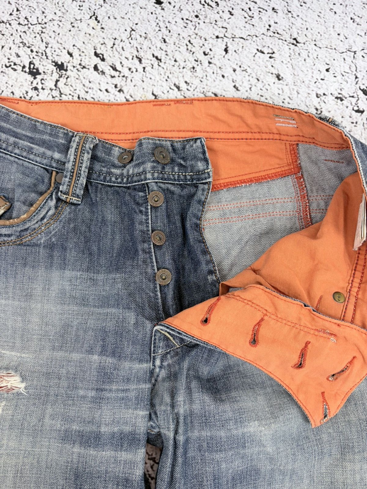 Diesel ⁠Vintage Diesel Distressed Jeans Y2K Archive Denim Size US 30 / EU 46 - 7 Thumbnail
