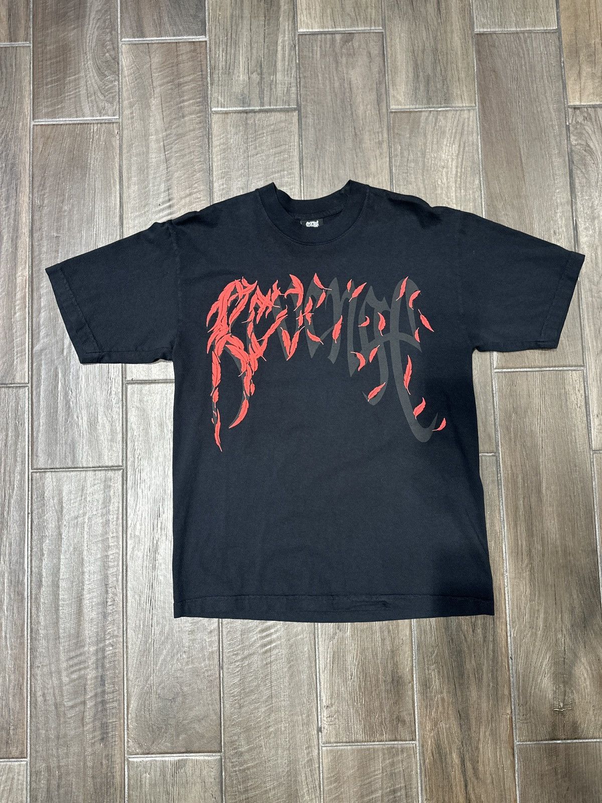 Revenge REVENGE DOVE TEE BLACK/RED Size US M / EU 48-50 / 2 - 1 Thumbnail