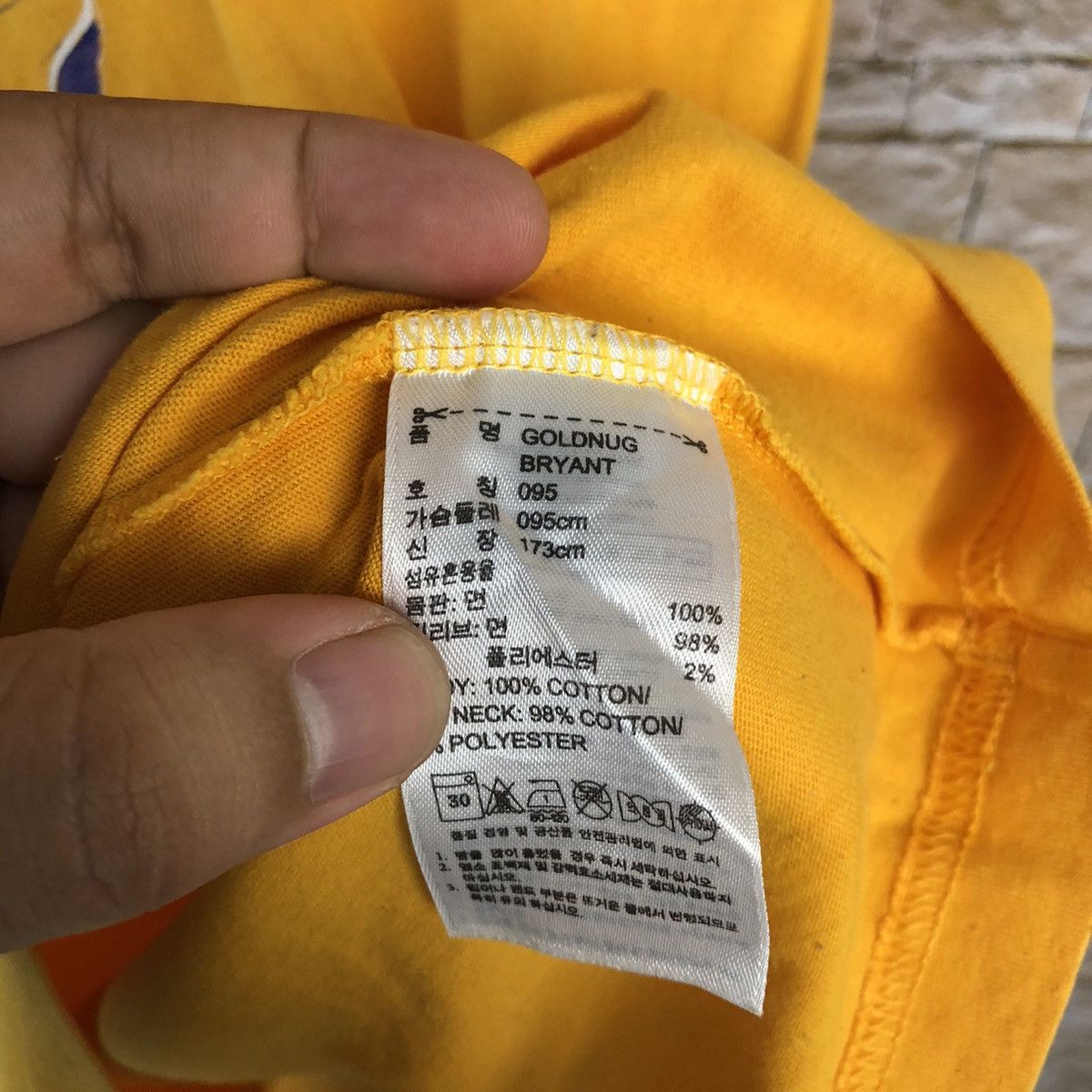 Adidas DL Adidas L.A. Lakers Kobe Bryant Yellow T-Shirt #A274 Size US M / EU 48-50 / 2 - 7 Thumbnail