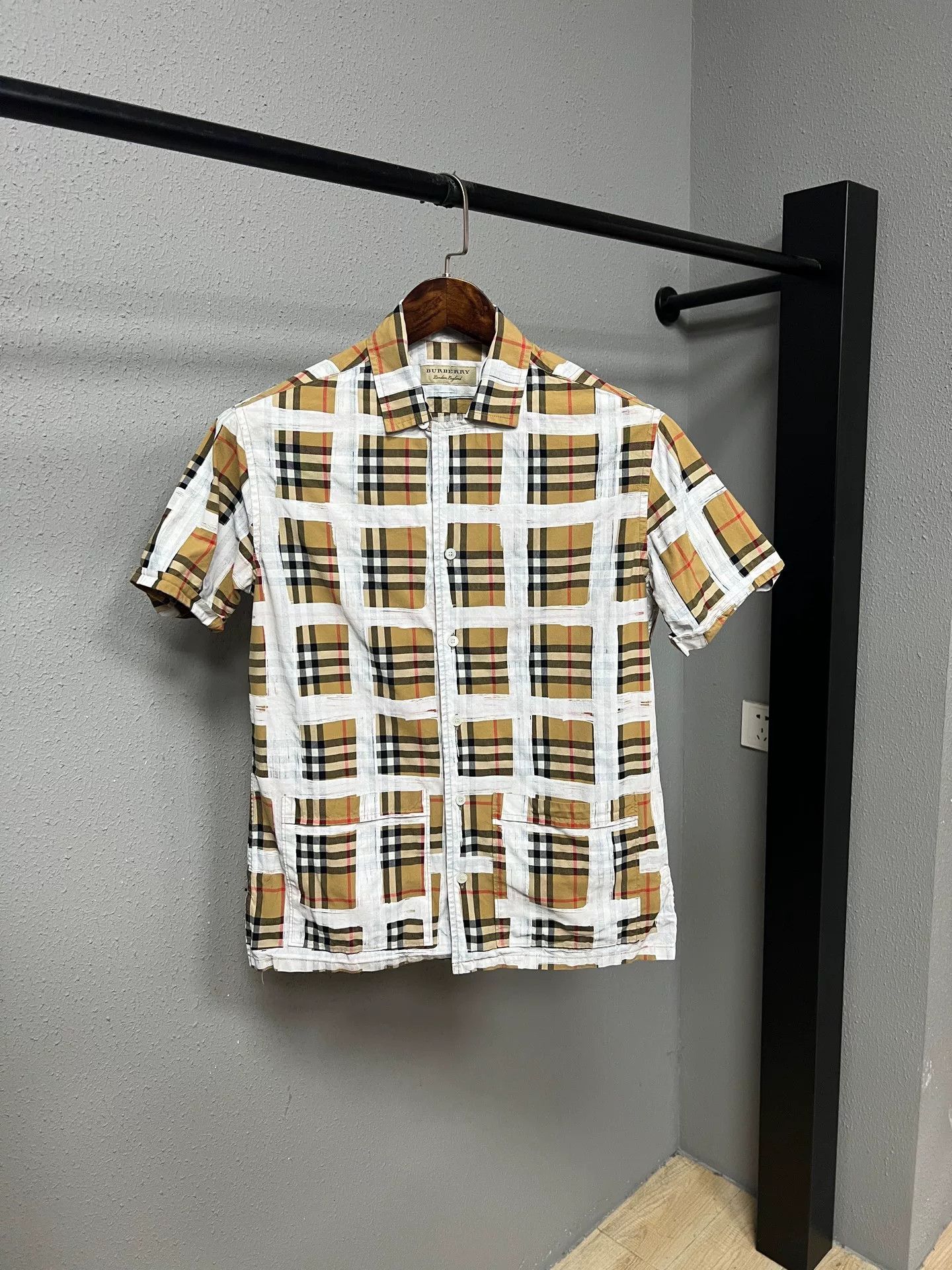 Burberry burberry plaid graffiti shirt Size US S / EU 44-46 / 1 - 1 Thumbnail