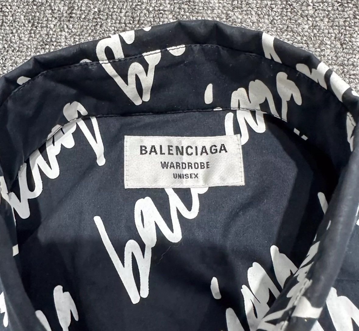 Balenciaga Balenciaga's hastily written printed shirt2412-Nextarrow Size US S / EU 44-46 / 1 - 3 Thumbnail
