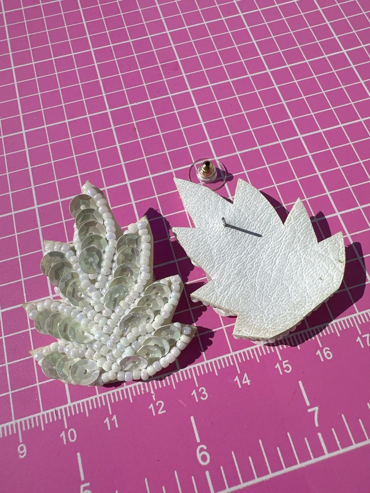 Designer ALDO White Beaded leather based Leaf Earrings Size ONE SIZE - 3 Thumbnail