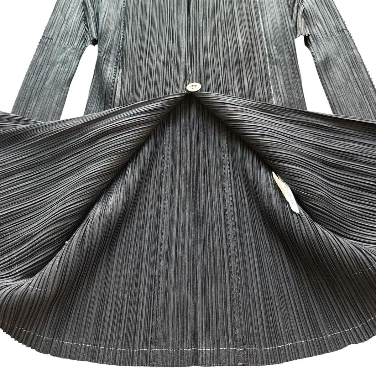 Pleats Please Issey Miyake RARE Pleats Please Issey Miyake blouse Size ONE SIZE - 4 Thumbnail