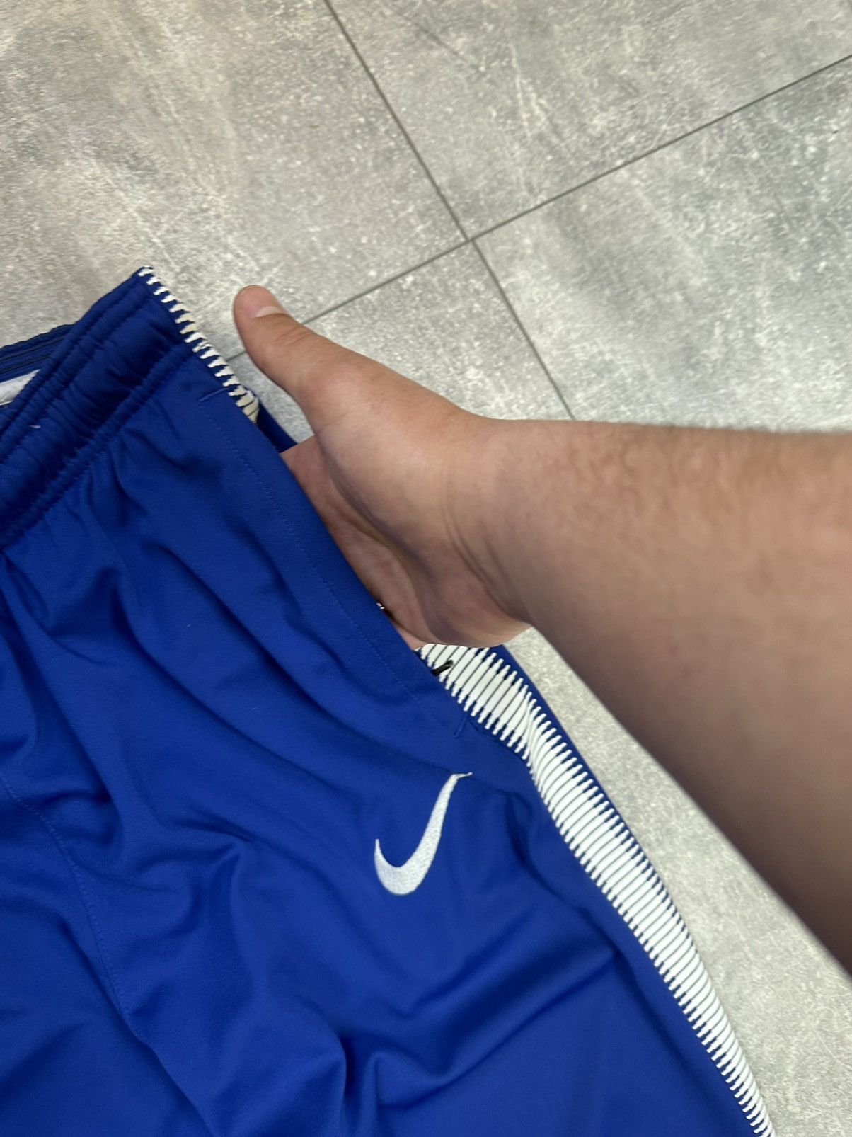 Nike Men’s Nike Chelsea soccer pants Size US 30 / EU 46 - 9 Thumbnail