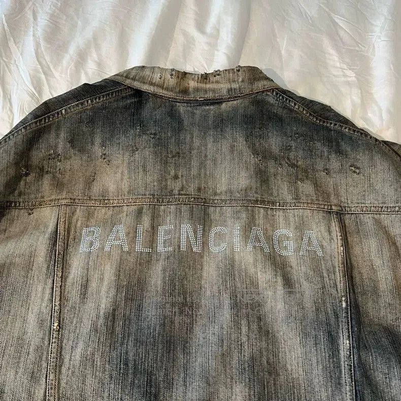 Balenciaga Balenciaga Distressed Denim Jacket. Size US M / EU 48-50 / 2 - 3 Thumbnail